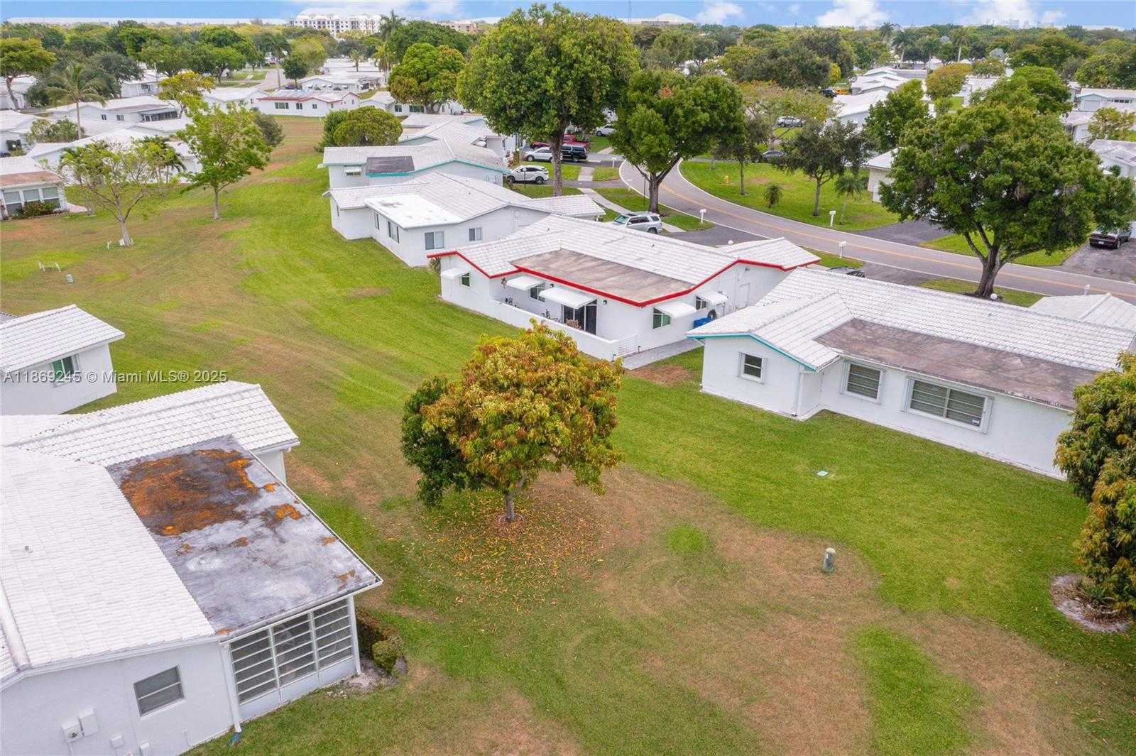 Small Image of 1441 WEST CAMPANELLI DR, Plantation Number 8