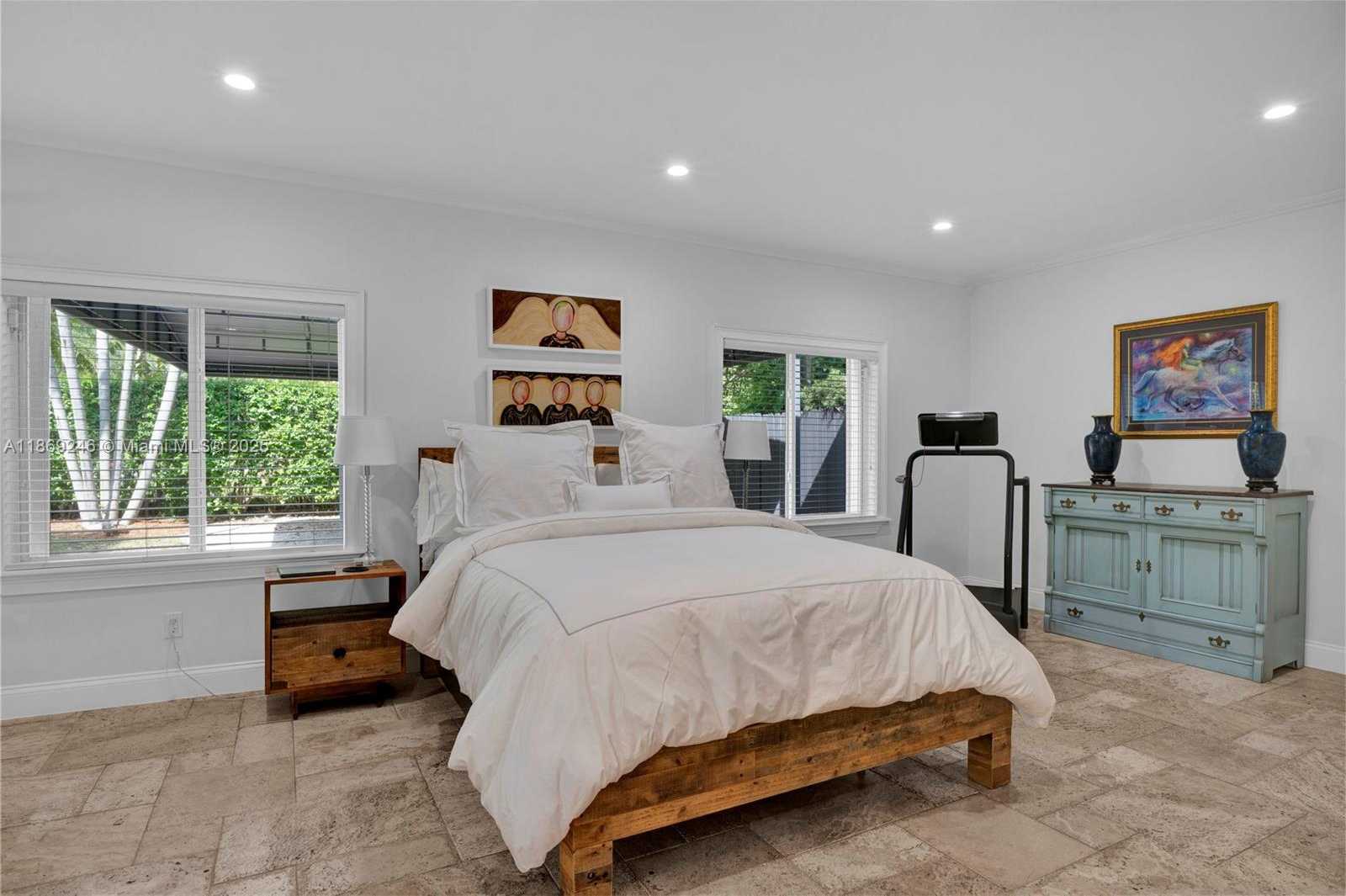 Small Image of 8741 SOUTH WEST 97TH TER, Miami Number 11