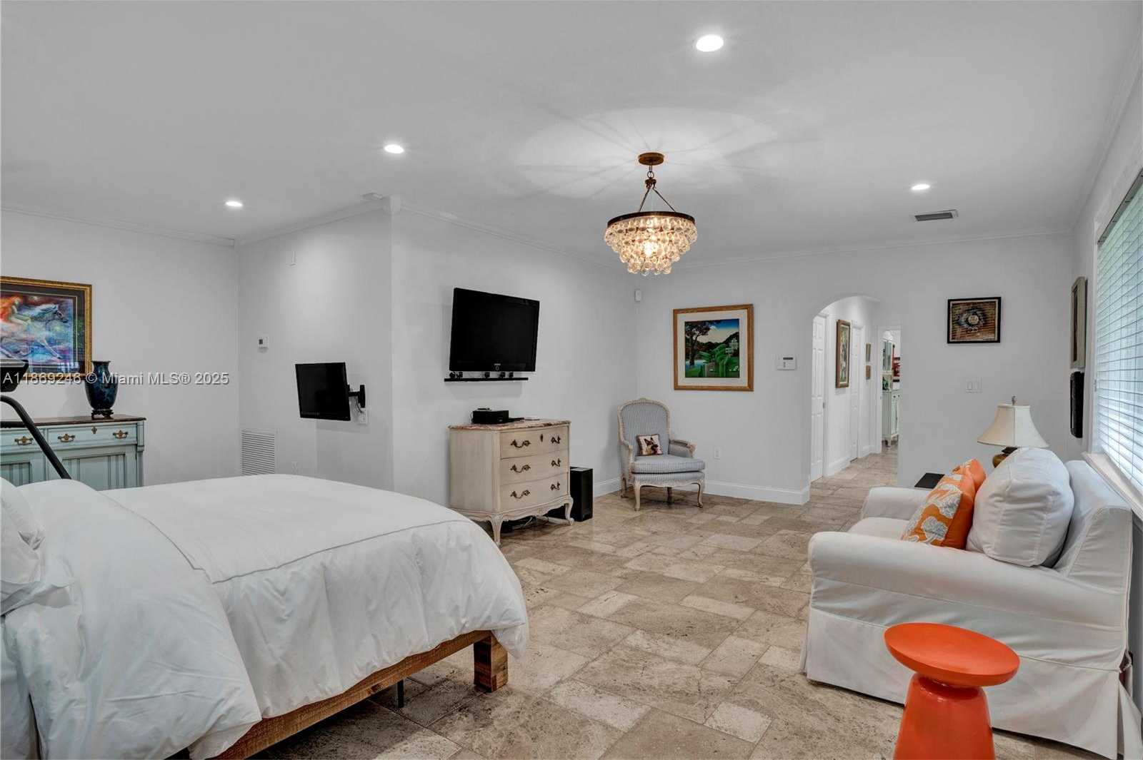 Small Image of 8741 SOUTH WEST 97TH TER, Miami Number 13