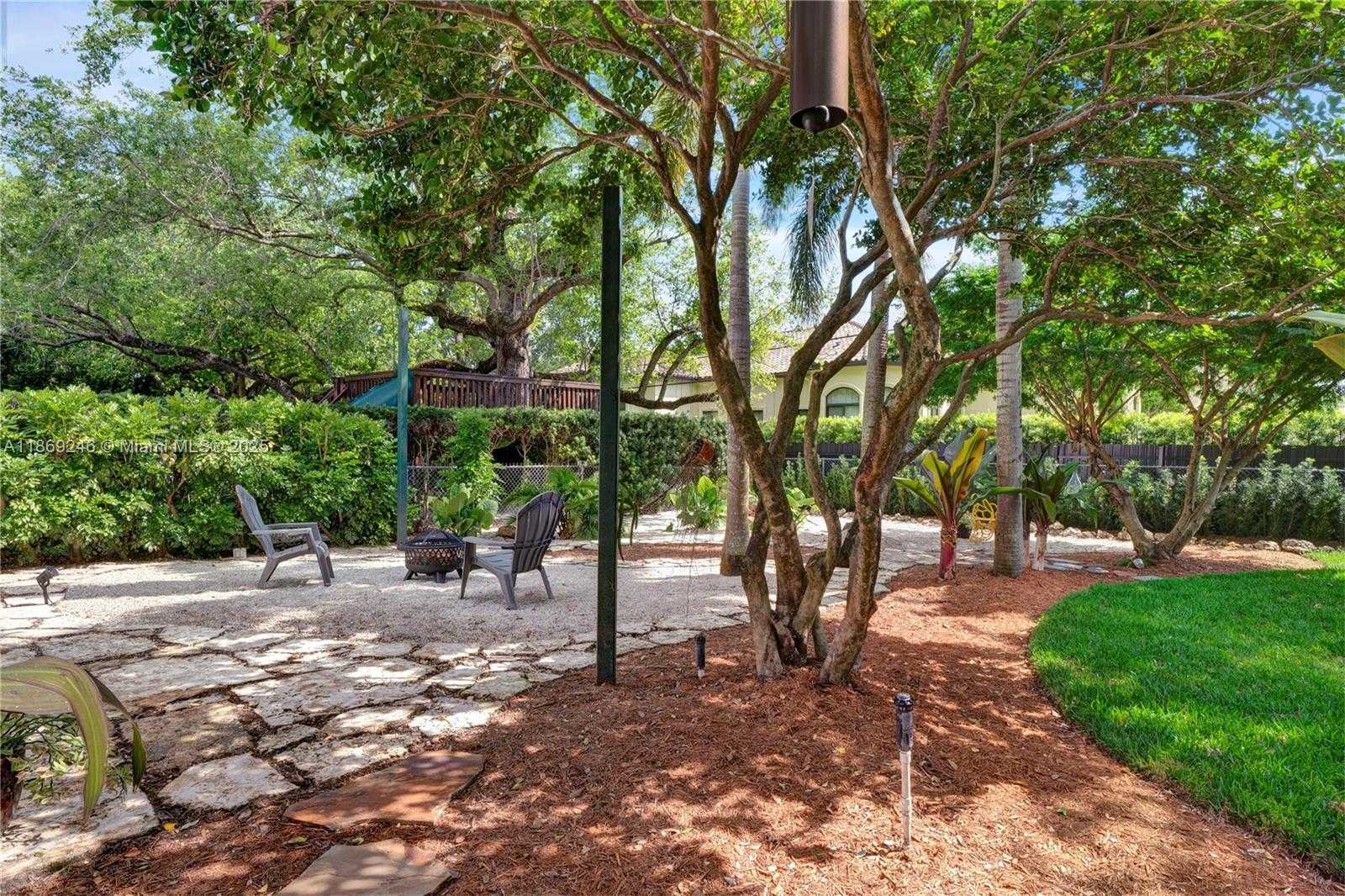 Small Image of 8741 SOUTH WEST 97TH TER, Miami Number 26