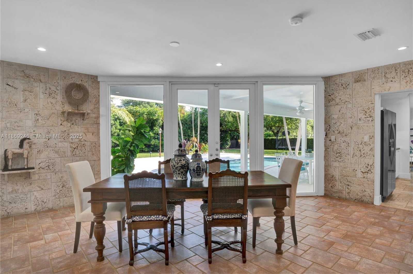 Small Image of 8741 SOUTH WEST 97TH TER, Miami Number 5