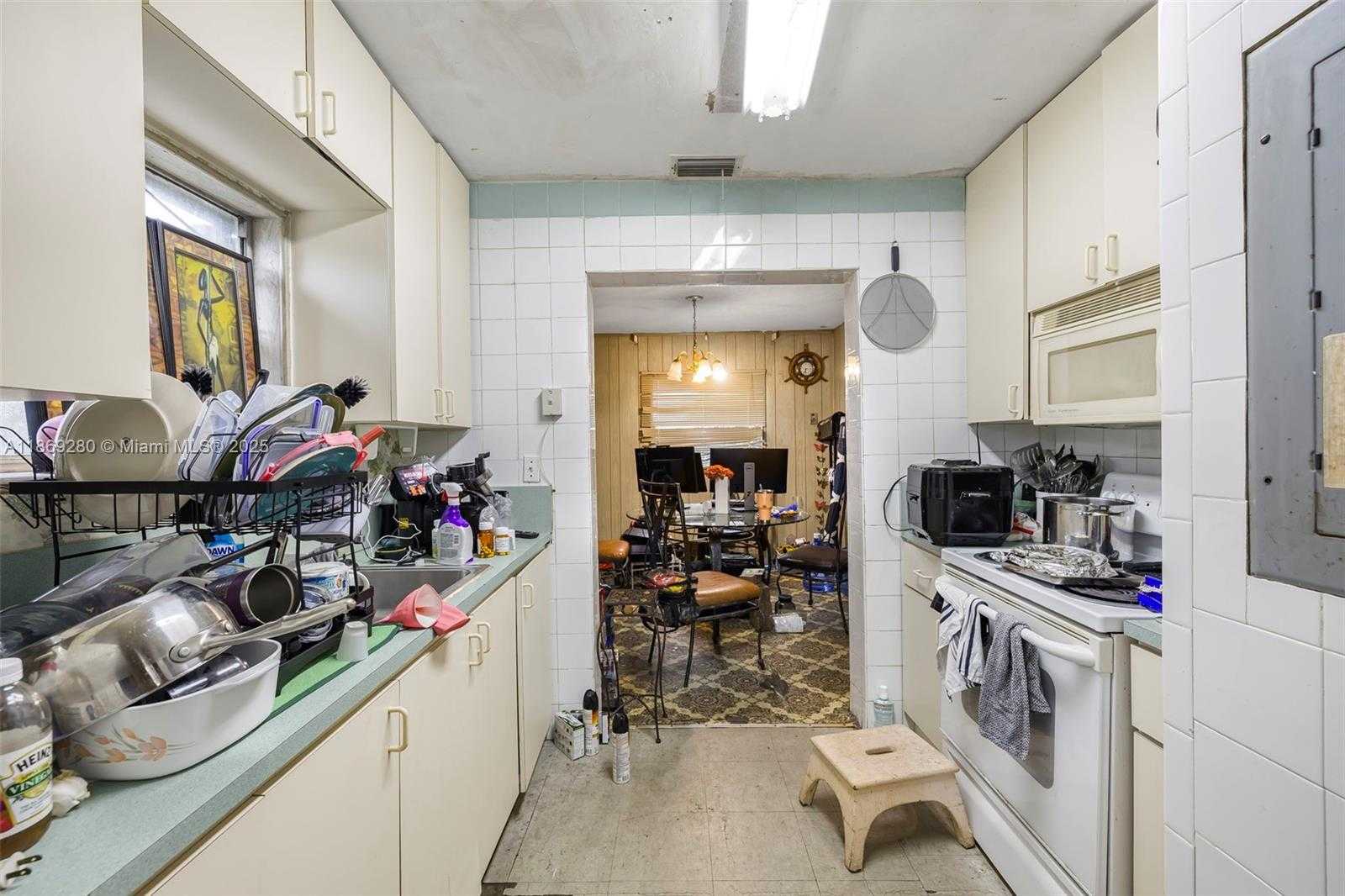 Small Image of 4510 NORTH WEST 33RD AVE, Miami Number 11