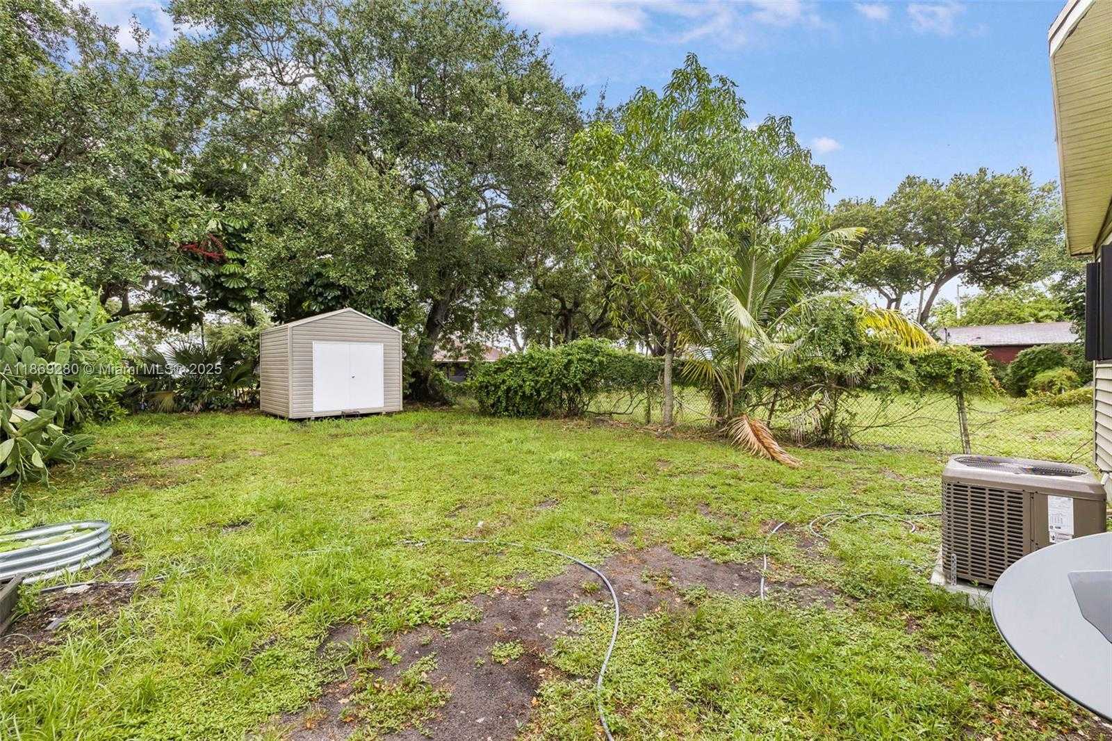 Small Image of 4510 NORTH WEST 33RD AVE, Miami Number 17