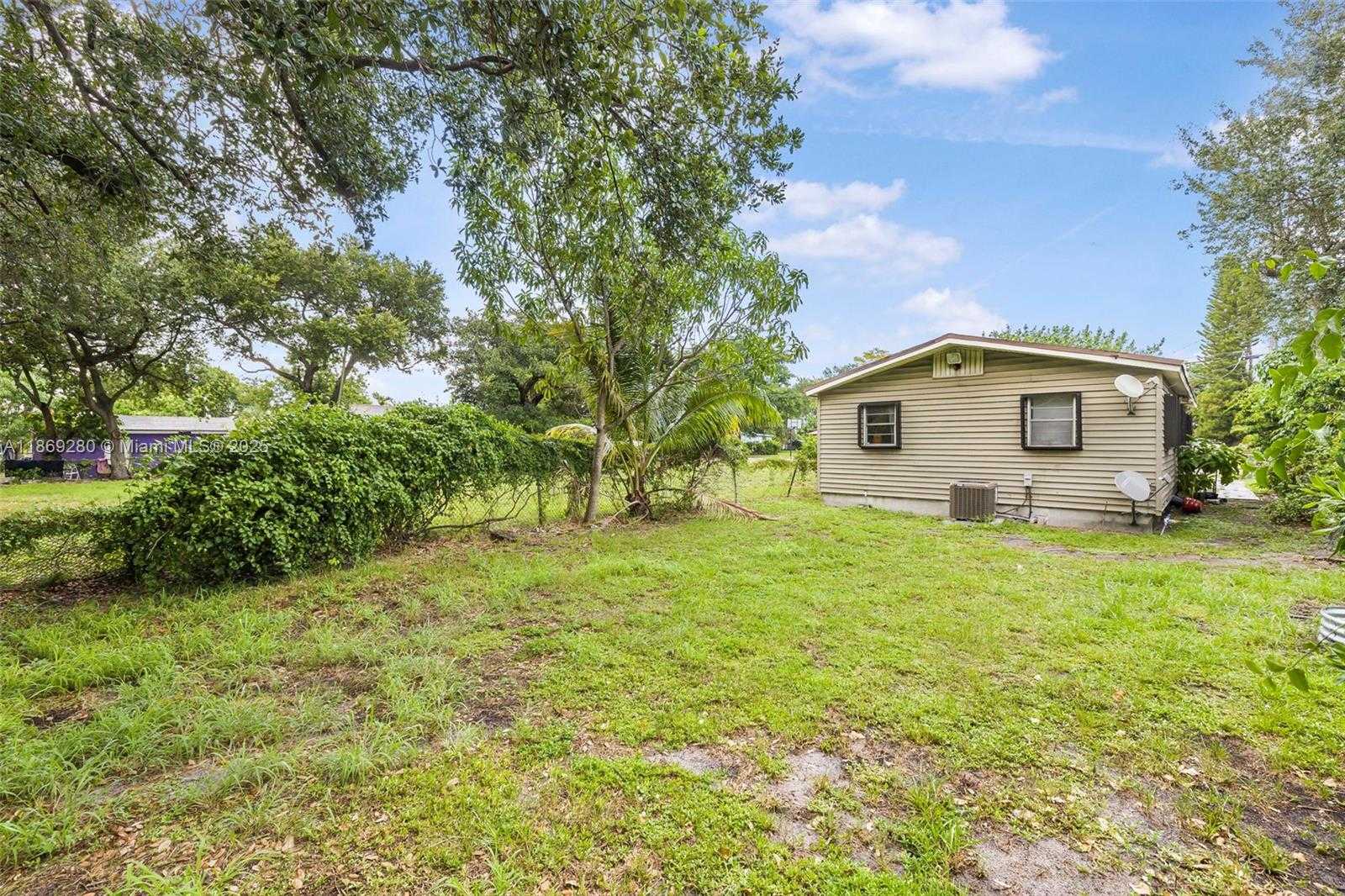 Small Image of 4510 NORTH WEST 33RD AVE, Miami Number 18