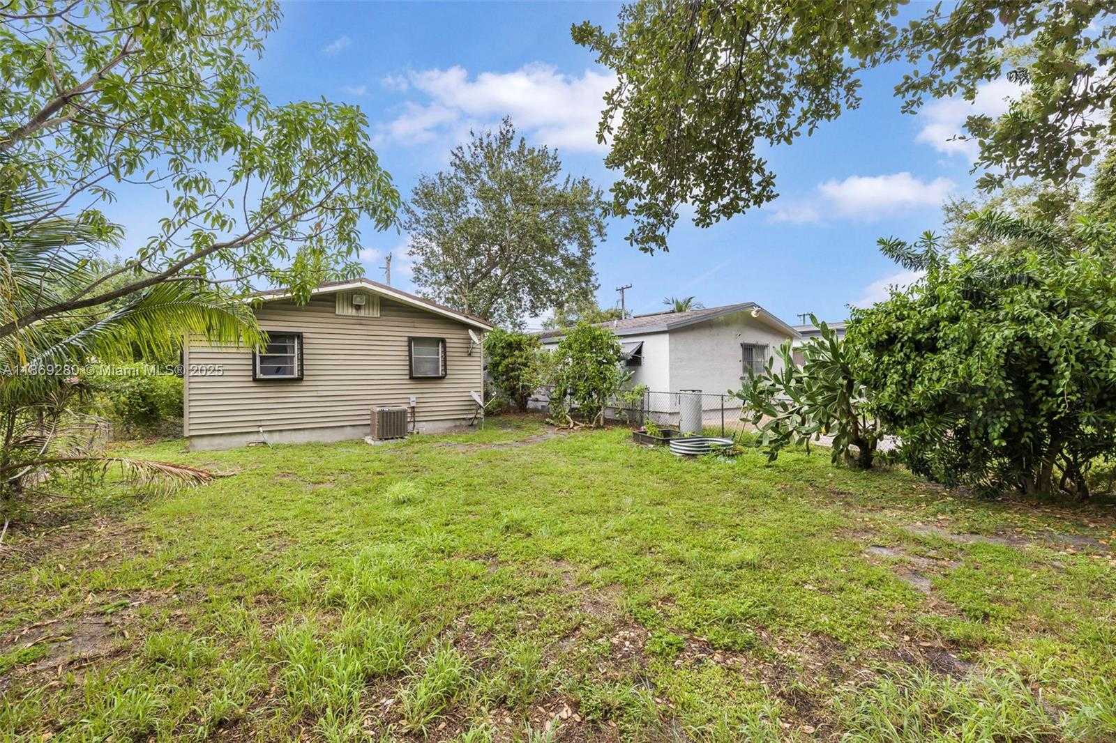 Small Image of 4510 NORTH WEST 33RD AVE, Miami Number 20