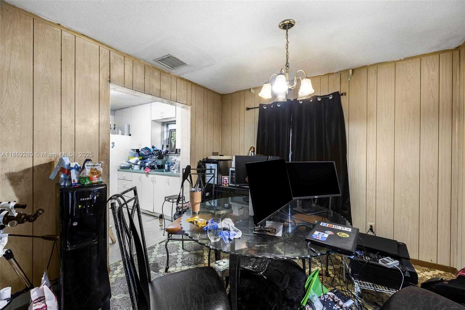 Small Image of 4510 NORTH WEST 33RD AVE, Miami Number 9
