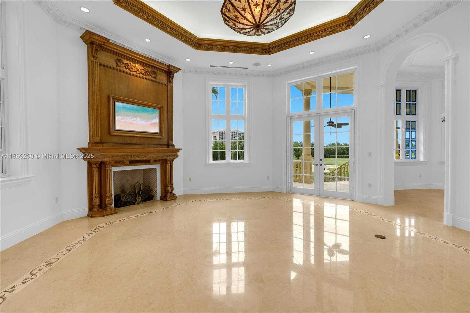 Small Image of 13671 DEERING BAY DR, Coral Gables Number 10