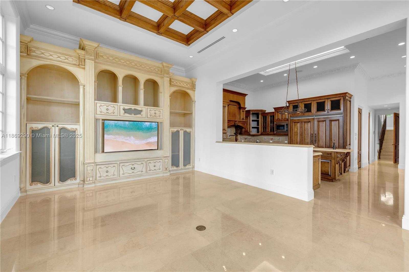 Small Image of 13671 DEERING BAY DR, Coral Gables Number 12