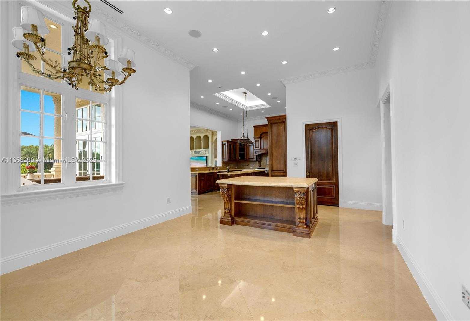 Small Image of 13671 DEERING BAY DR, Coral Gables Number 13