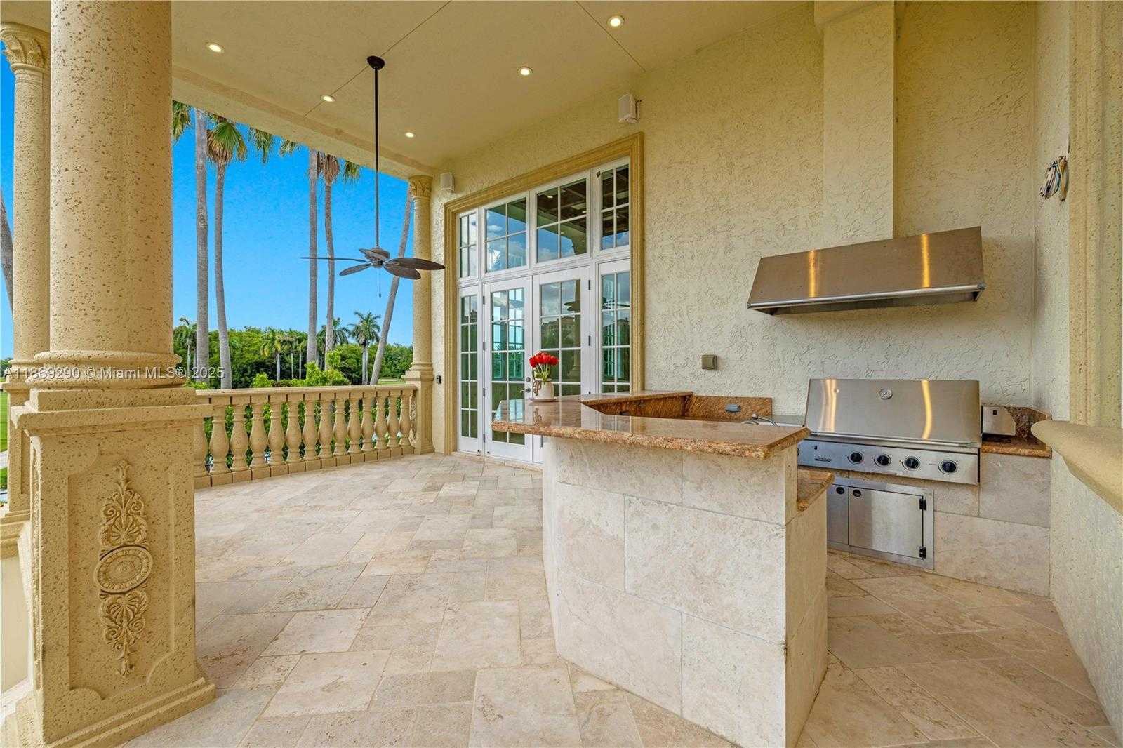 Small Image of 13671 DEERING BAY DR, Coral Gables Number 26