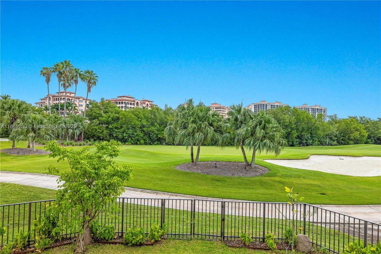 Small Image of 13671 DEERING BAY DR, Coral Gables Number 30