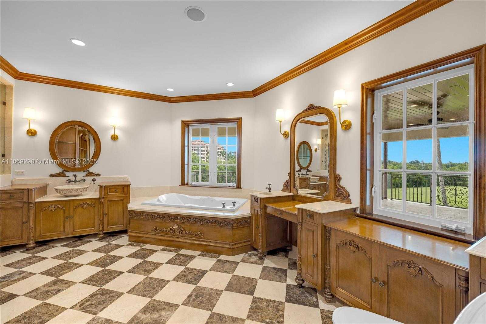 Small Image of 13671 DEERING BAY DR, Coral Gables Number 38