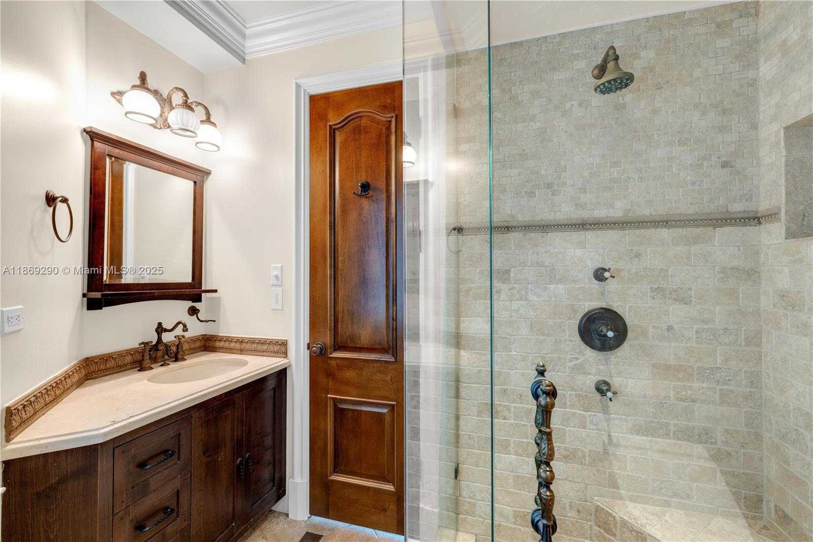 Small Image of 13671 DEERING BAY DR, Coral Gables Number 44