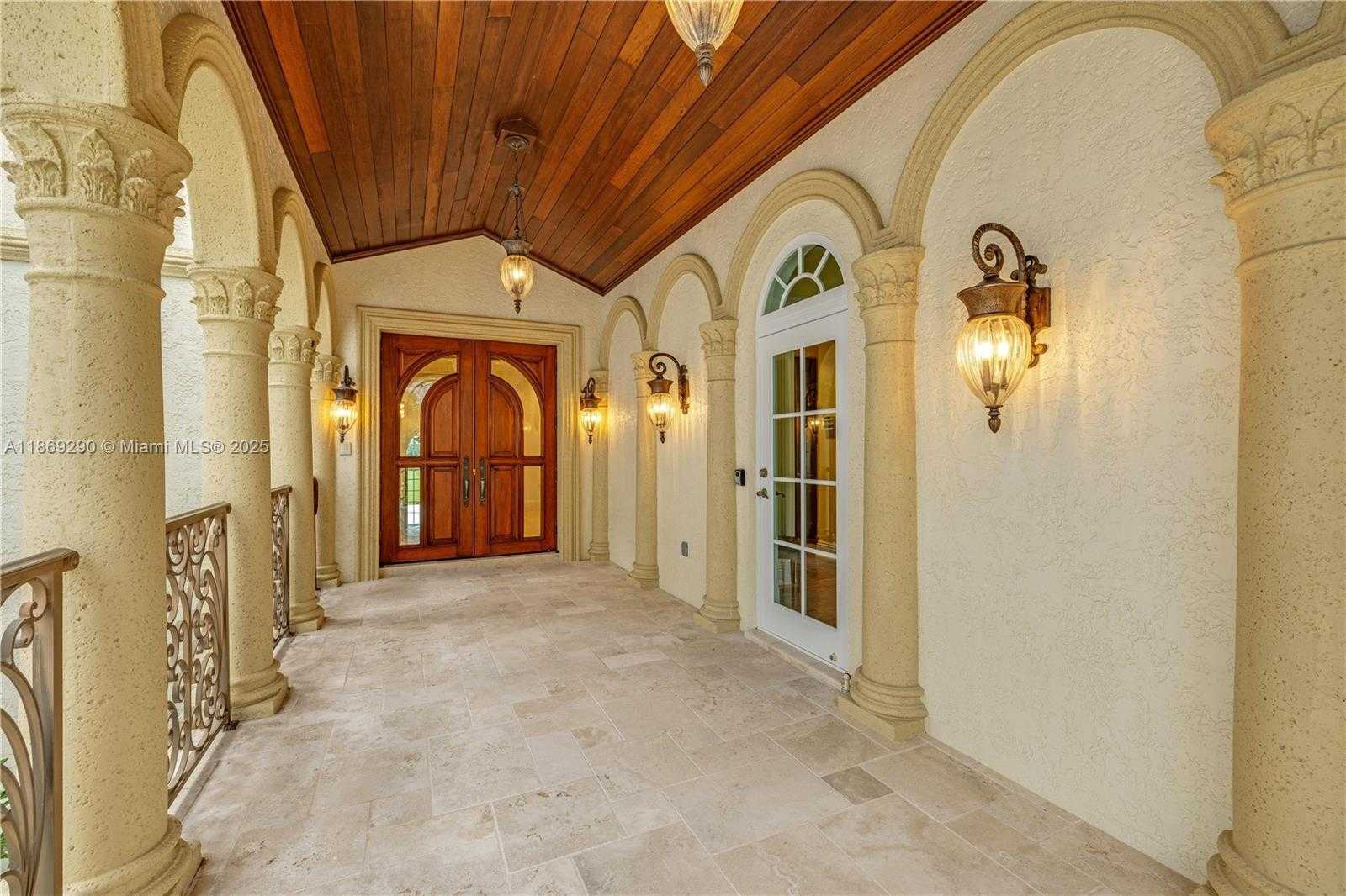 Small Image of 13671 DEERING BAY DR, Coral Gables Number 53