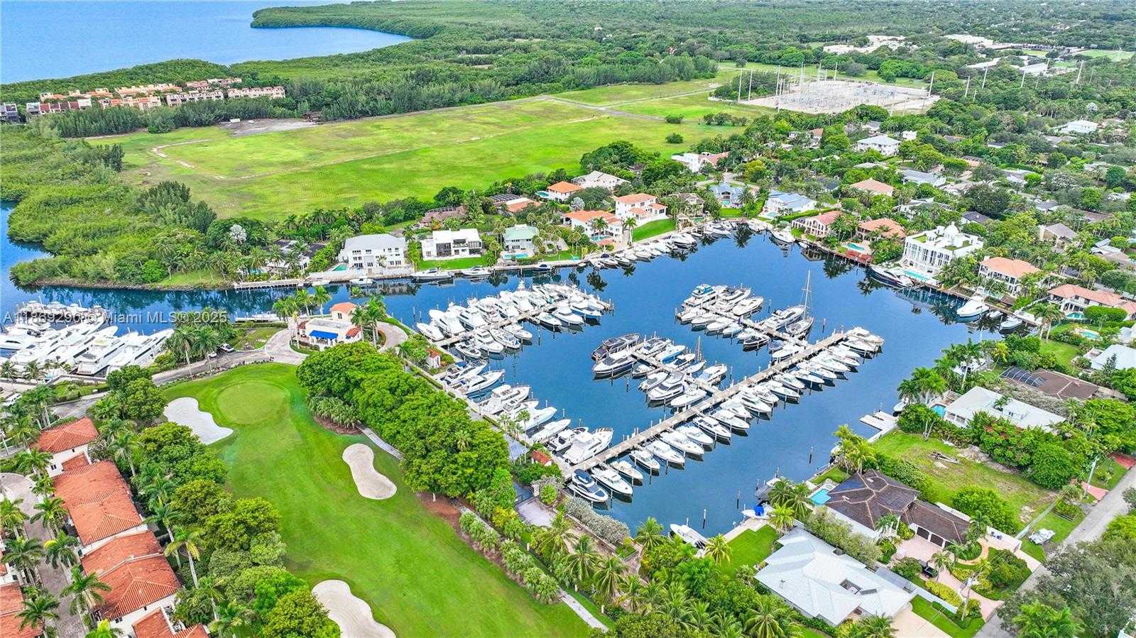 Small Image of 13671 DEERING BAY DR, Coral Gables Number 6