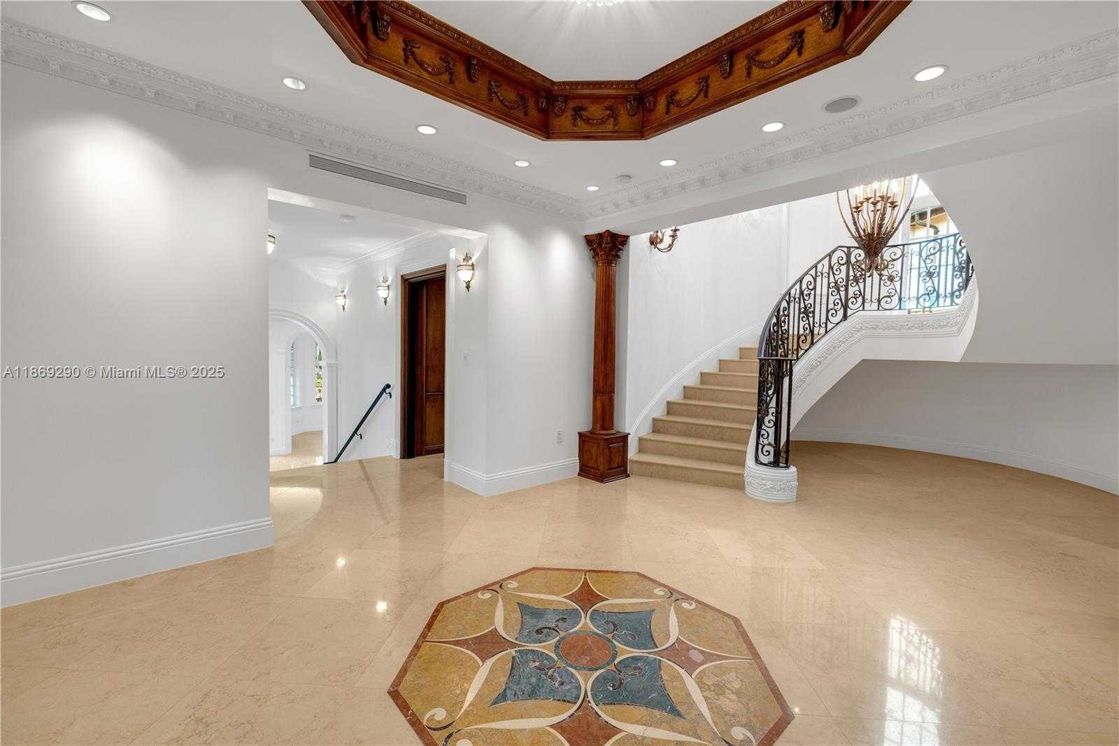 Small Image of 13671 DEERING BAY DR, Coral Gables Number 9