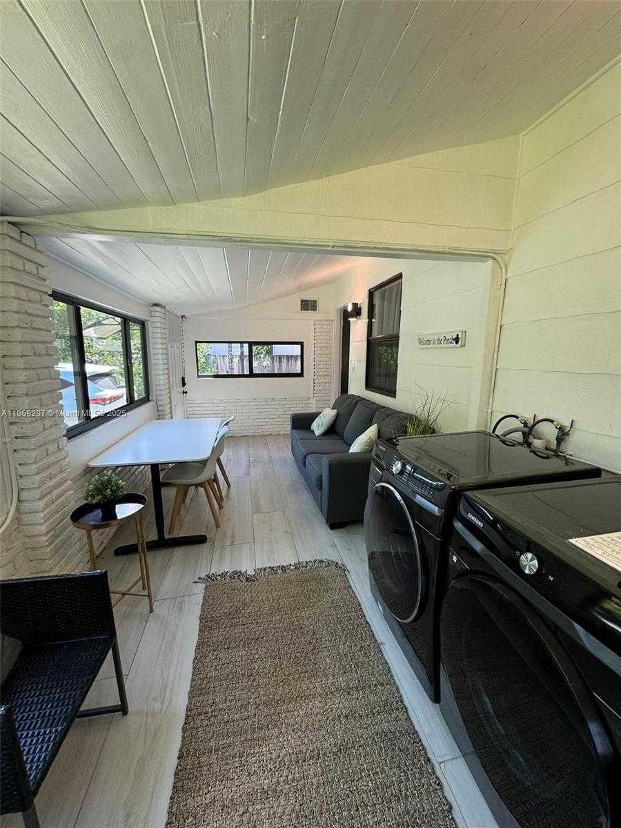 Small Image of 207 SOUTH WEST 11TH STREET, Fort Lauderdale Number 12