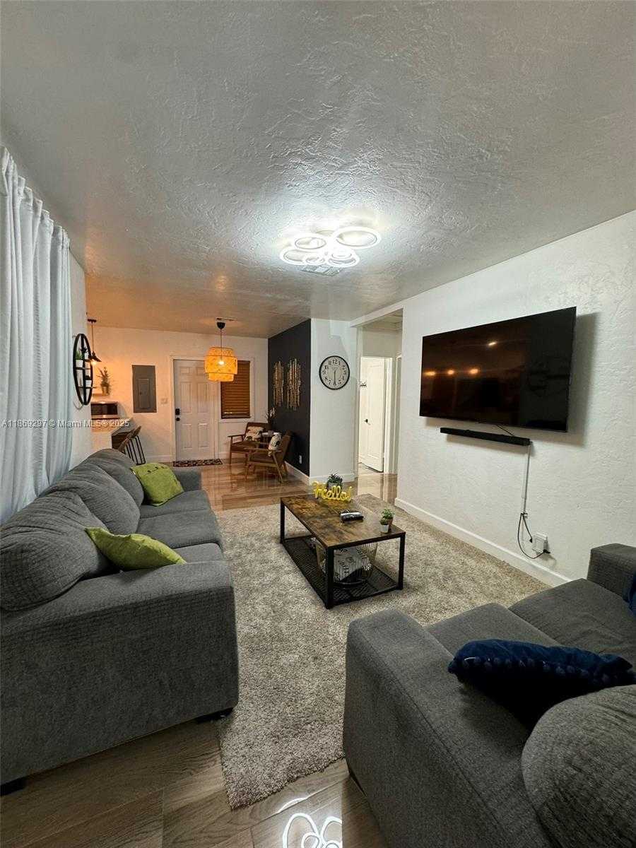 Small Image of 207 SOUTH WEST 11TH STREET, Fort Lauderdale Number 13