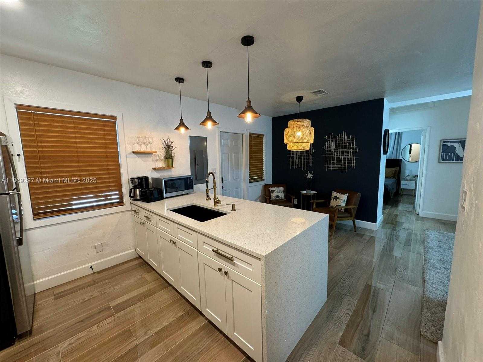 Small Image of 207 SOUTH WEST 11TH STREET, Fort Lauderdale Number 17