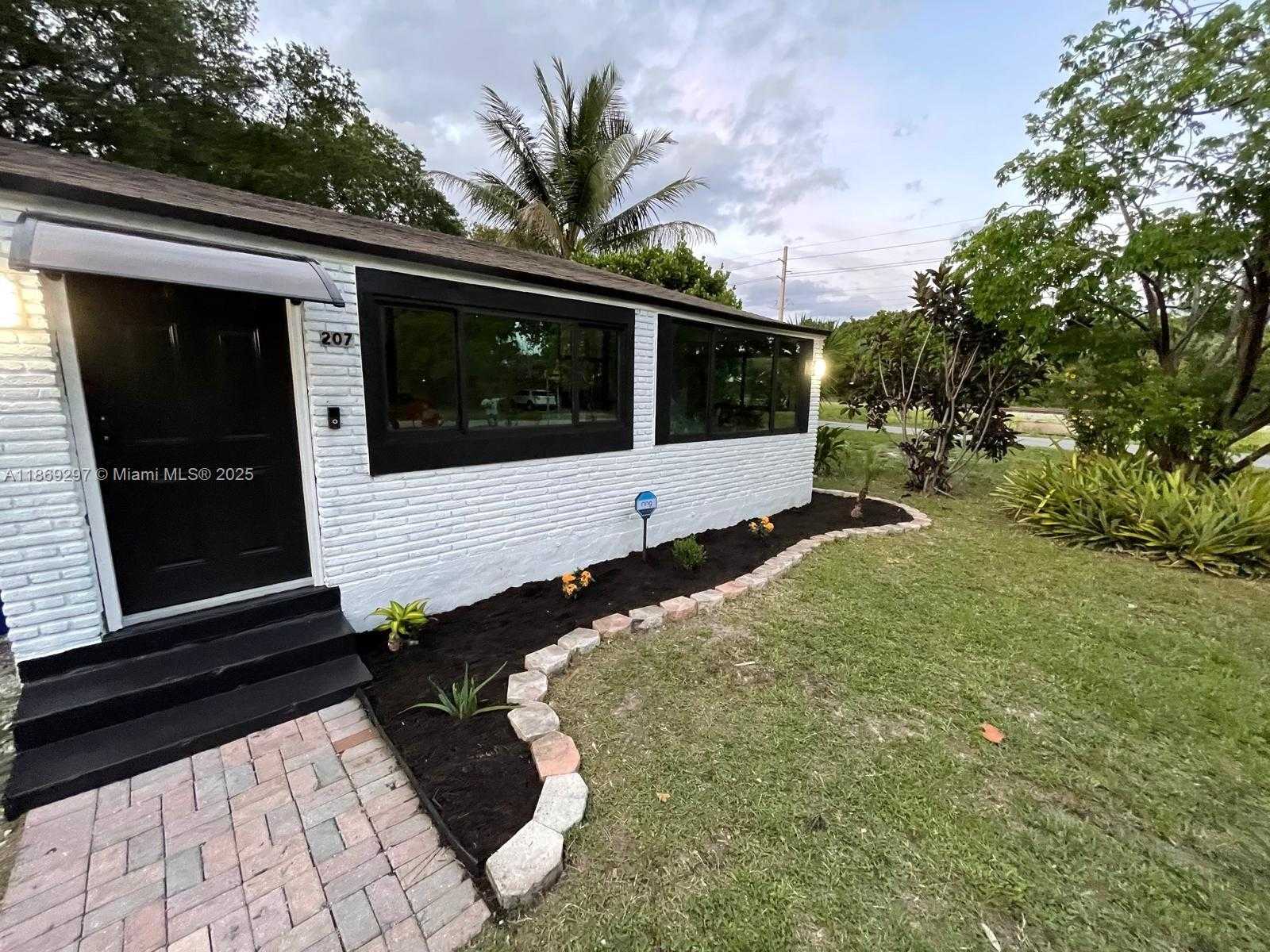 Small Image of 207 SOUTH WEST 11TH STREET, Fort Lauderdale Number 8