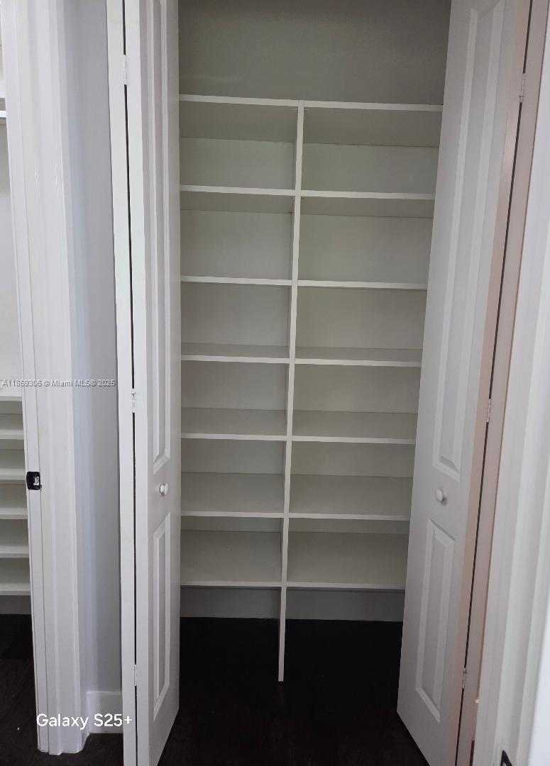 Small Image of 9832 WEST 34TH LN, Hialeah Number 12
