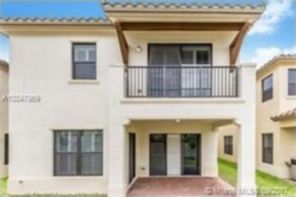 Small Image of 9832 WEST 34TH LN, Hialeah Number 2