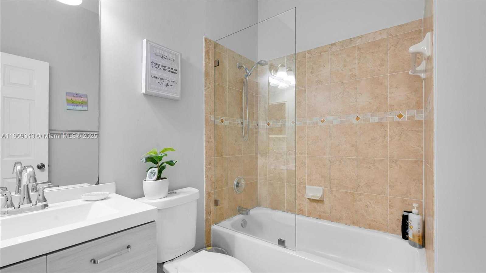 Small Image of 23813 SOUTH WEST 108TH CT, Homestead Number 16