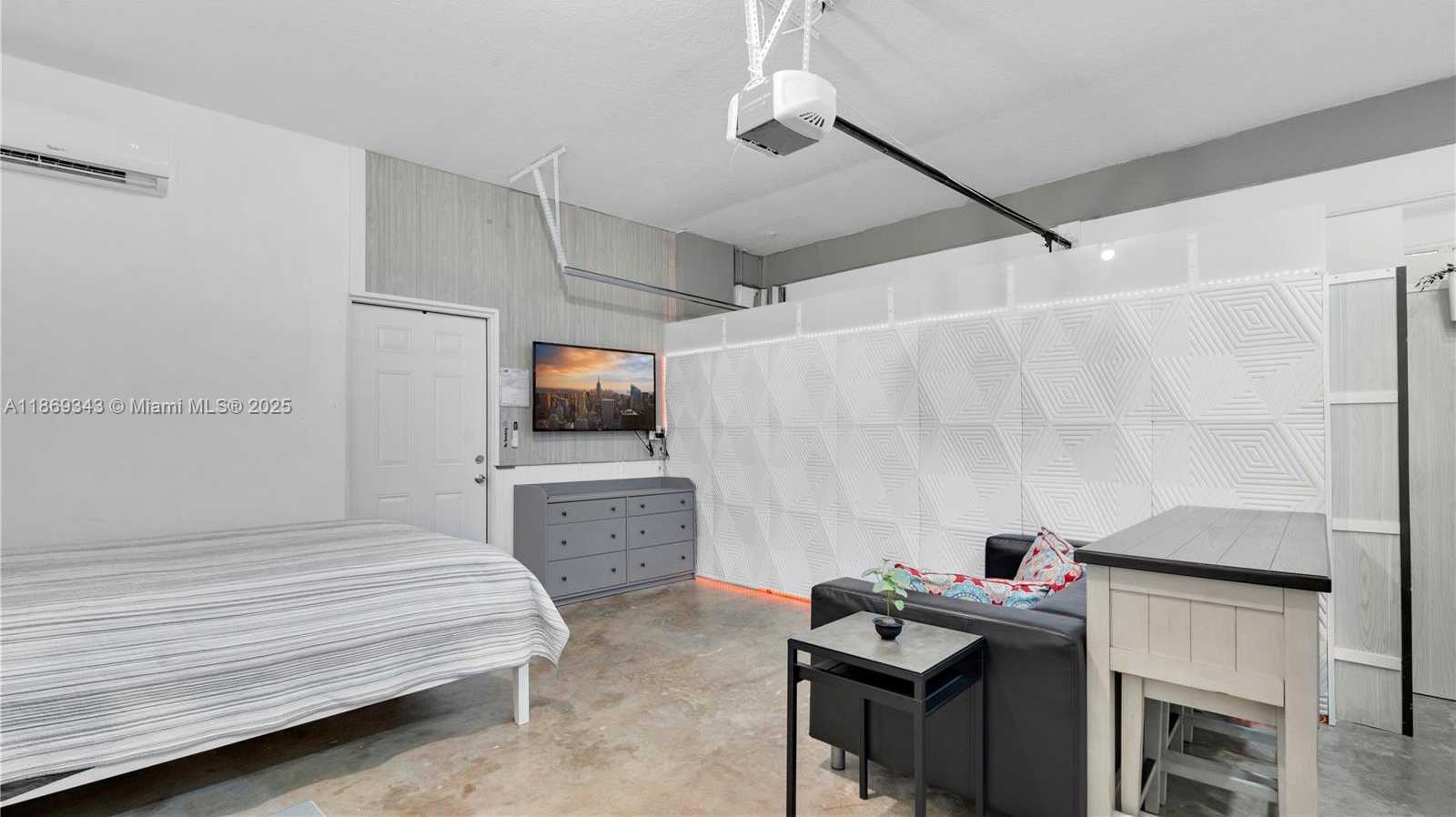 Small Image of 23813 SOUTH WEST 108TH CT, Homestead Number 19
