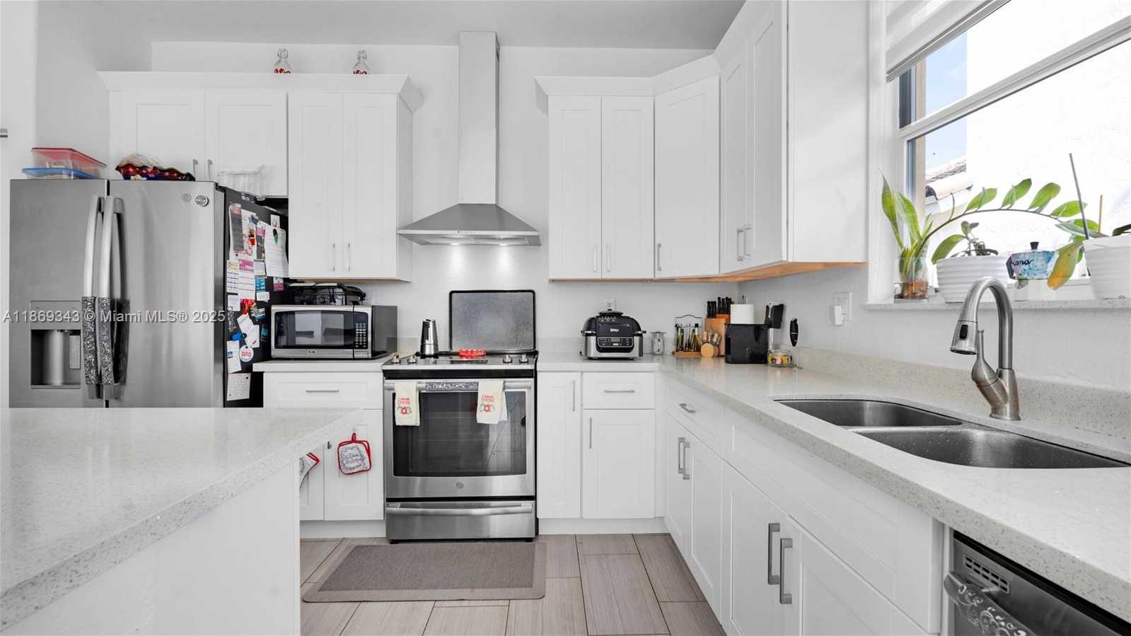 Small Image of 23813 SOUTH WEST 108TH CT, Homestead Number 25