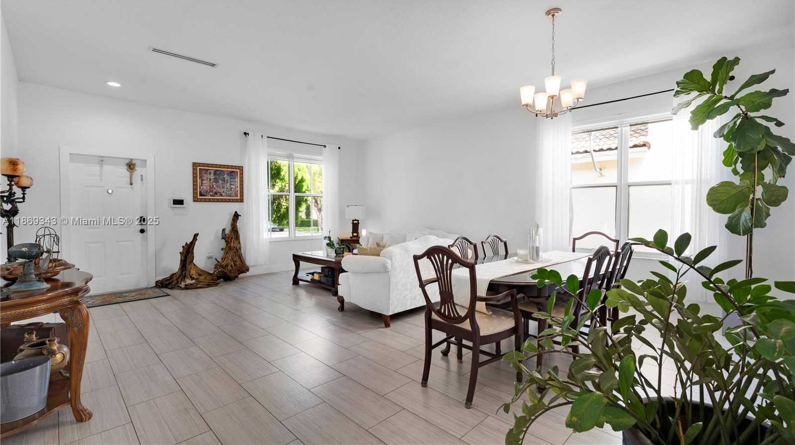 Small Image of 23813 SOUTH WEST 108TH CT, Homestead Number 8