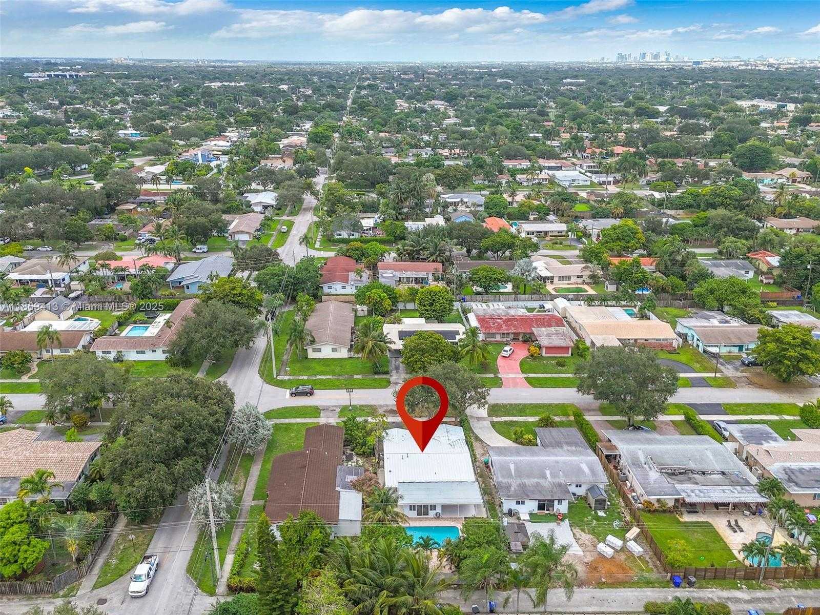 Small Image of 3920 HAYES ST, Hollywood Number 29