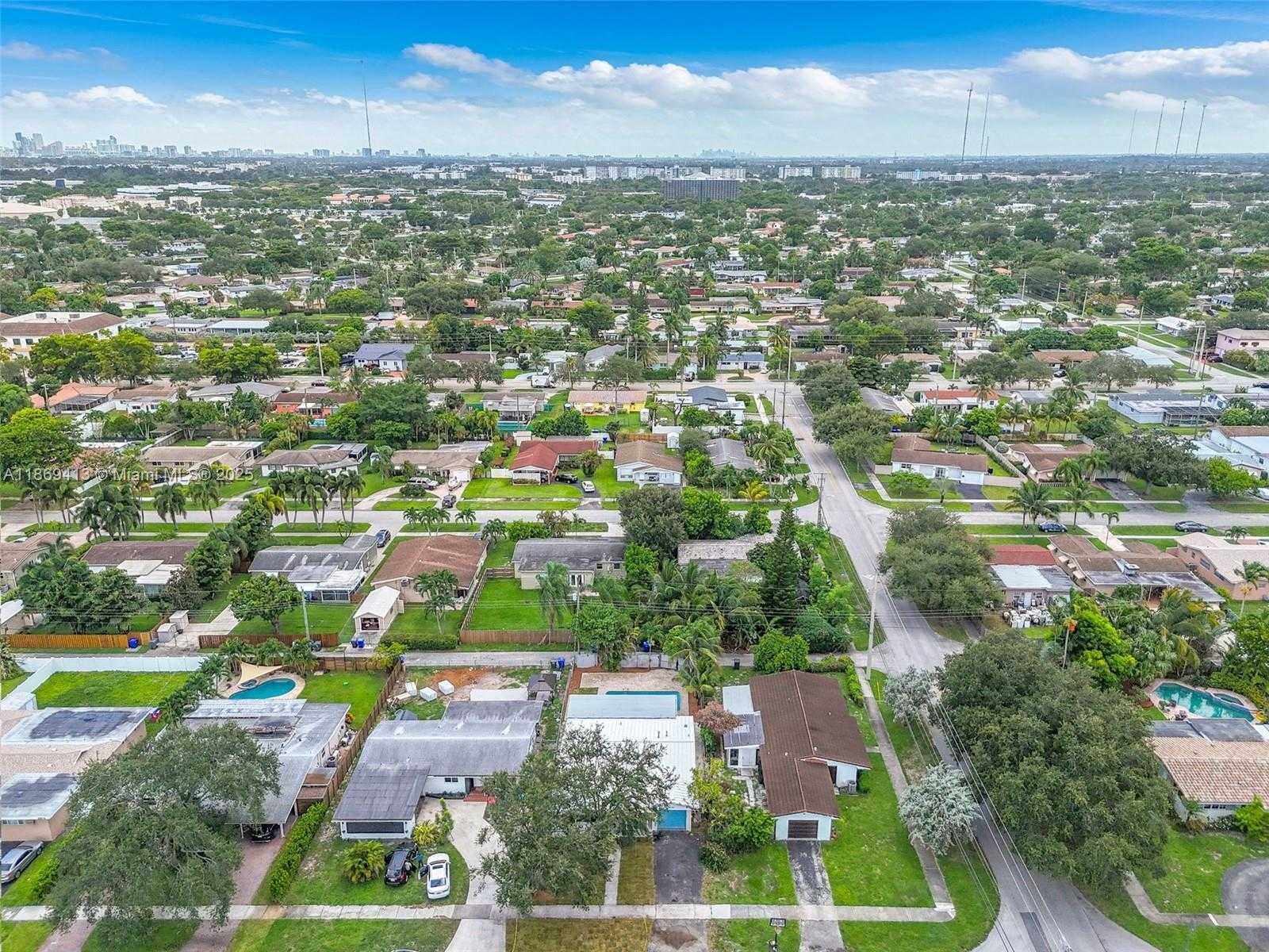 Small Image of 3920 HAYES ST, Hollywood Number 37