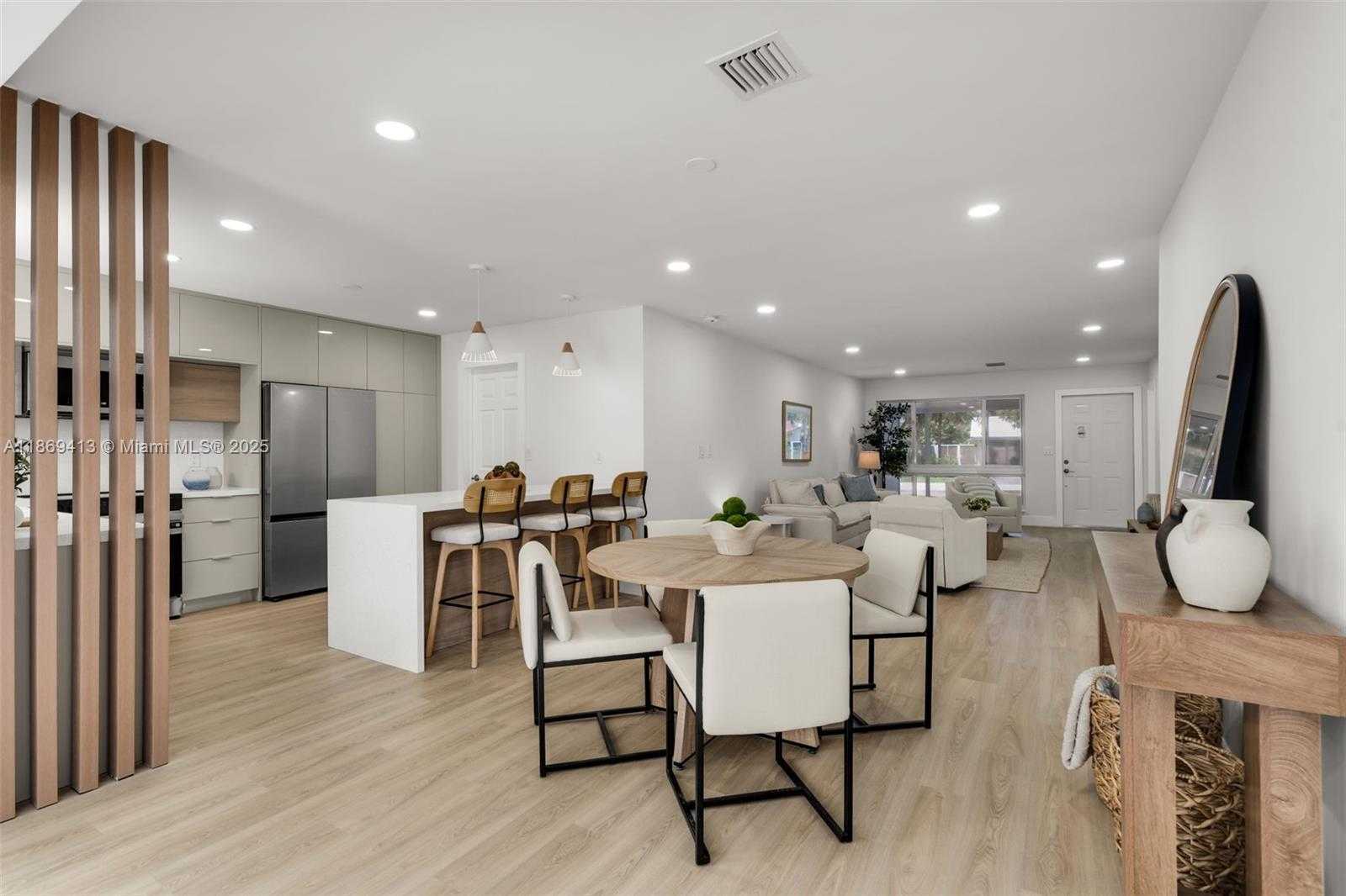 Small Image of 3920 HAYES ST, Hollywood Number 5