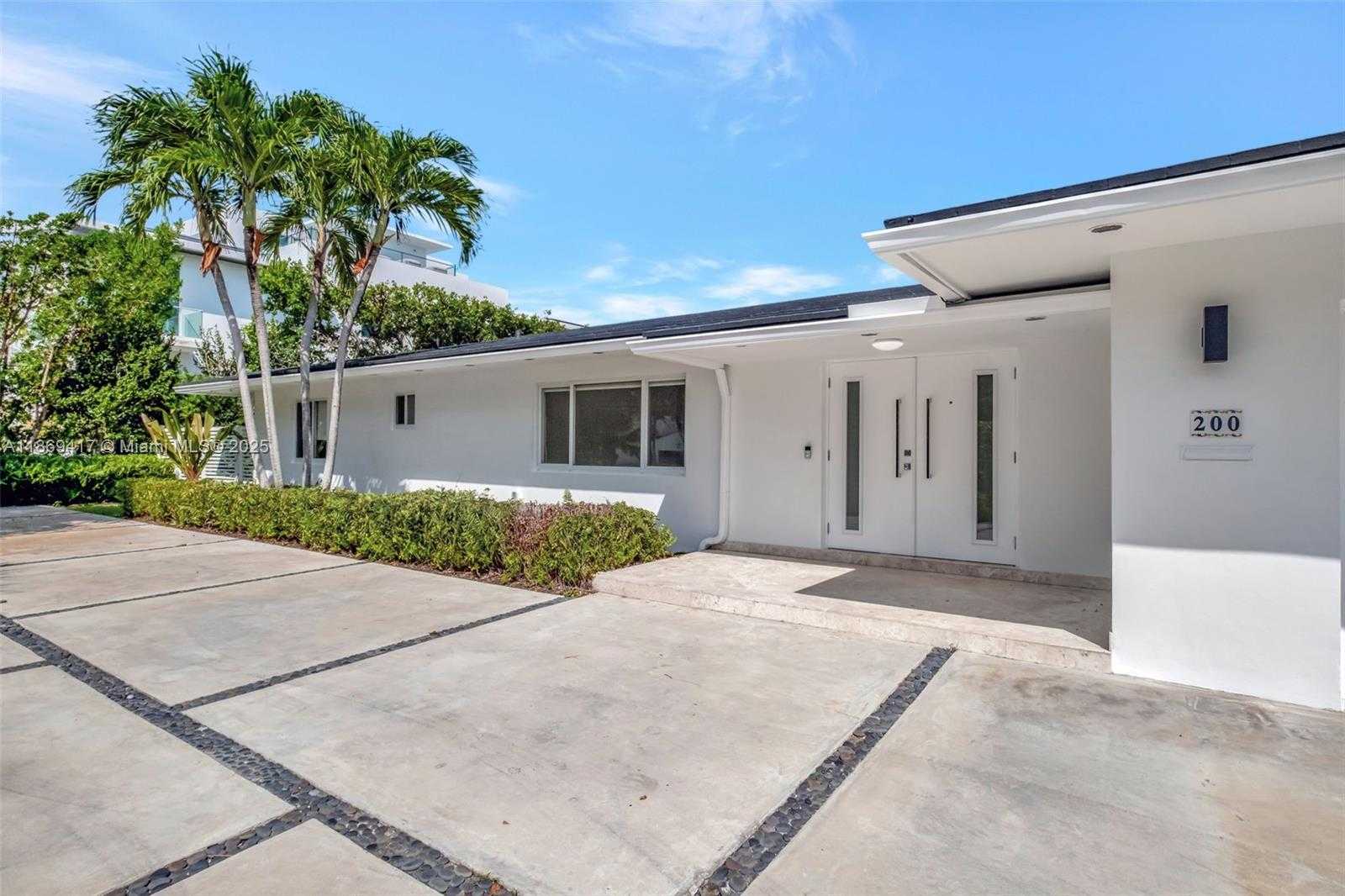 Small Image of 200 HARBOR DR, Key Biscayne Number 13