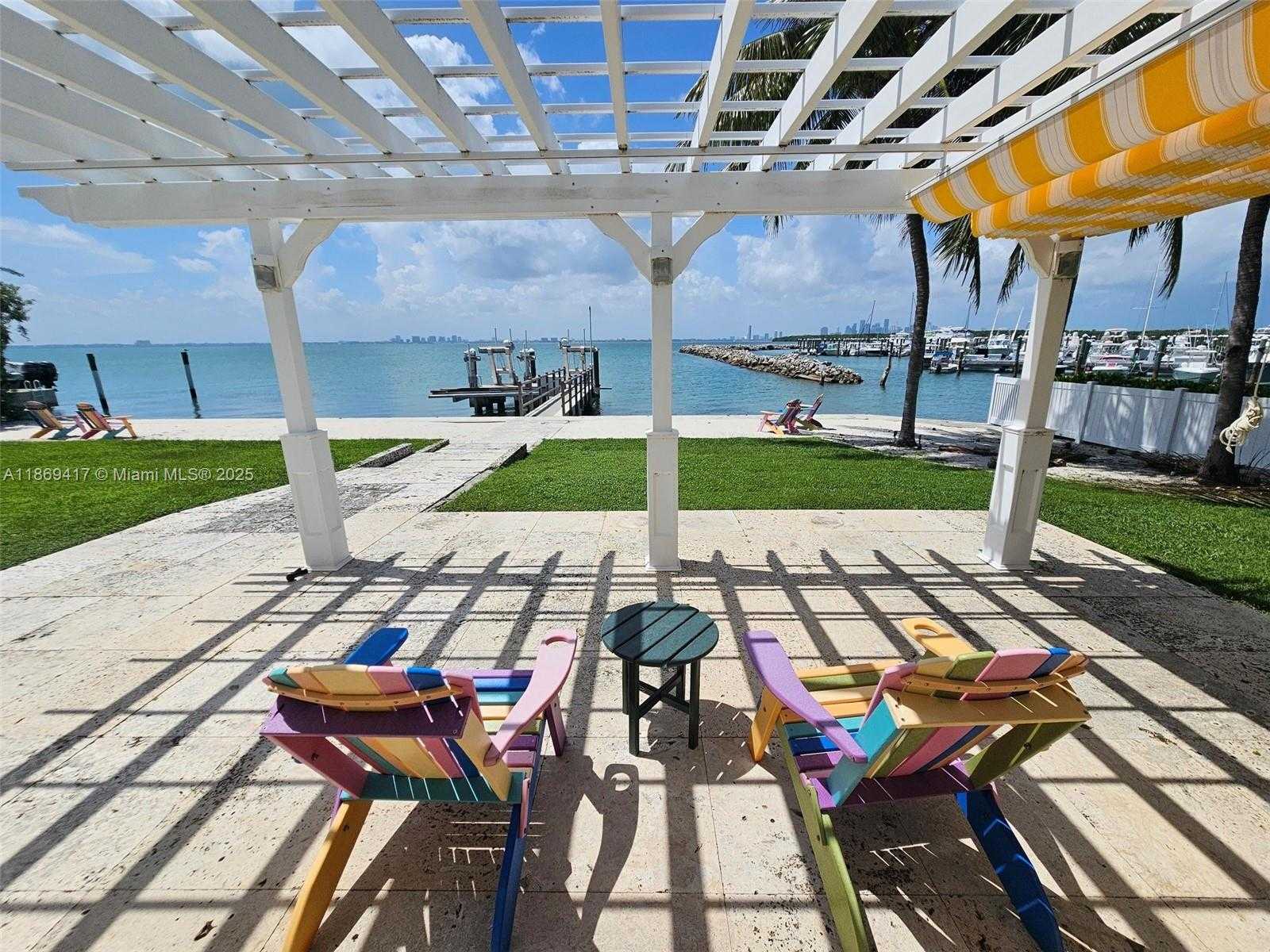 Small Image of 200 HARBOR DR, Key Biscayne Number 2