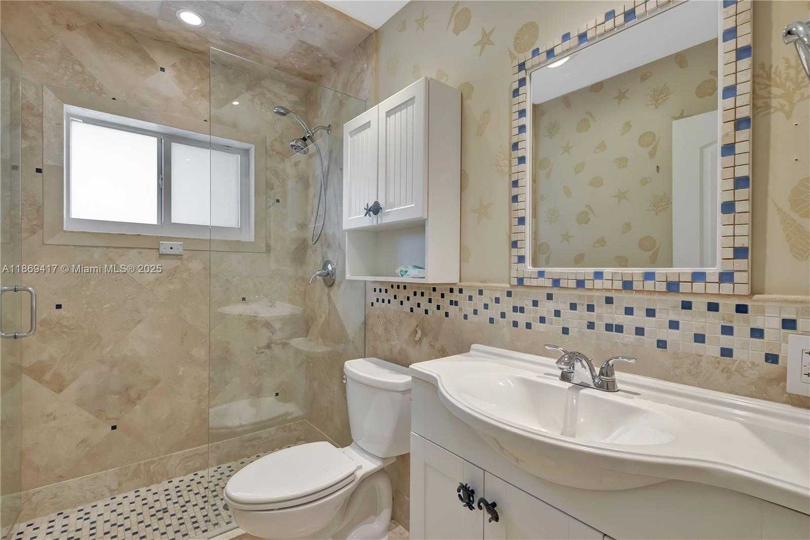 Small Image of 200 HARBOR DR, Key Biscayne Number 20