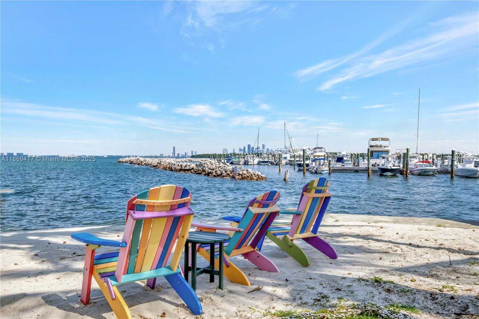 Small Image of 200 HARBOR DR, Key Biscayne Number 5