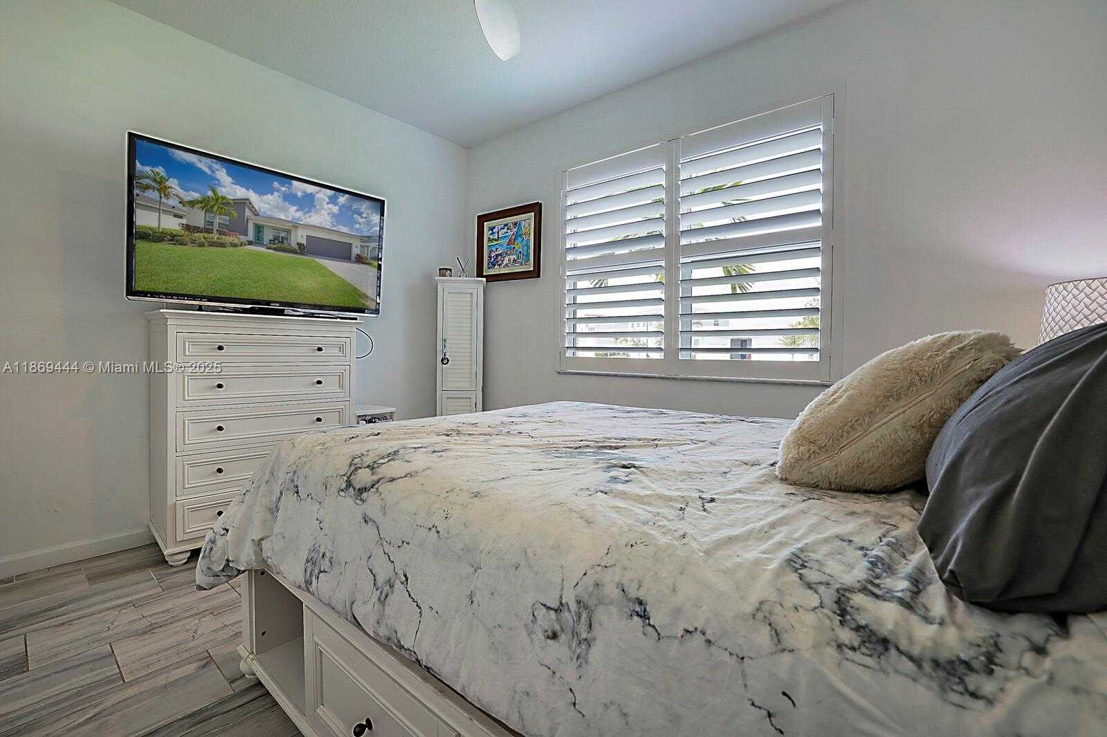 Small Image of 11428 SOUTH WEST LYRA DR, Port St. Lucie Number 22