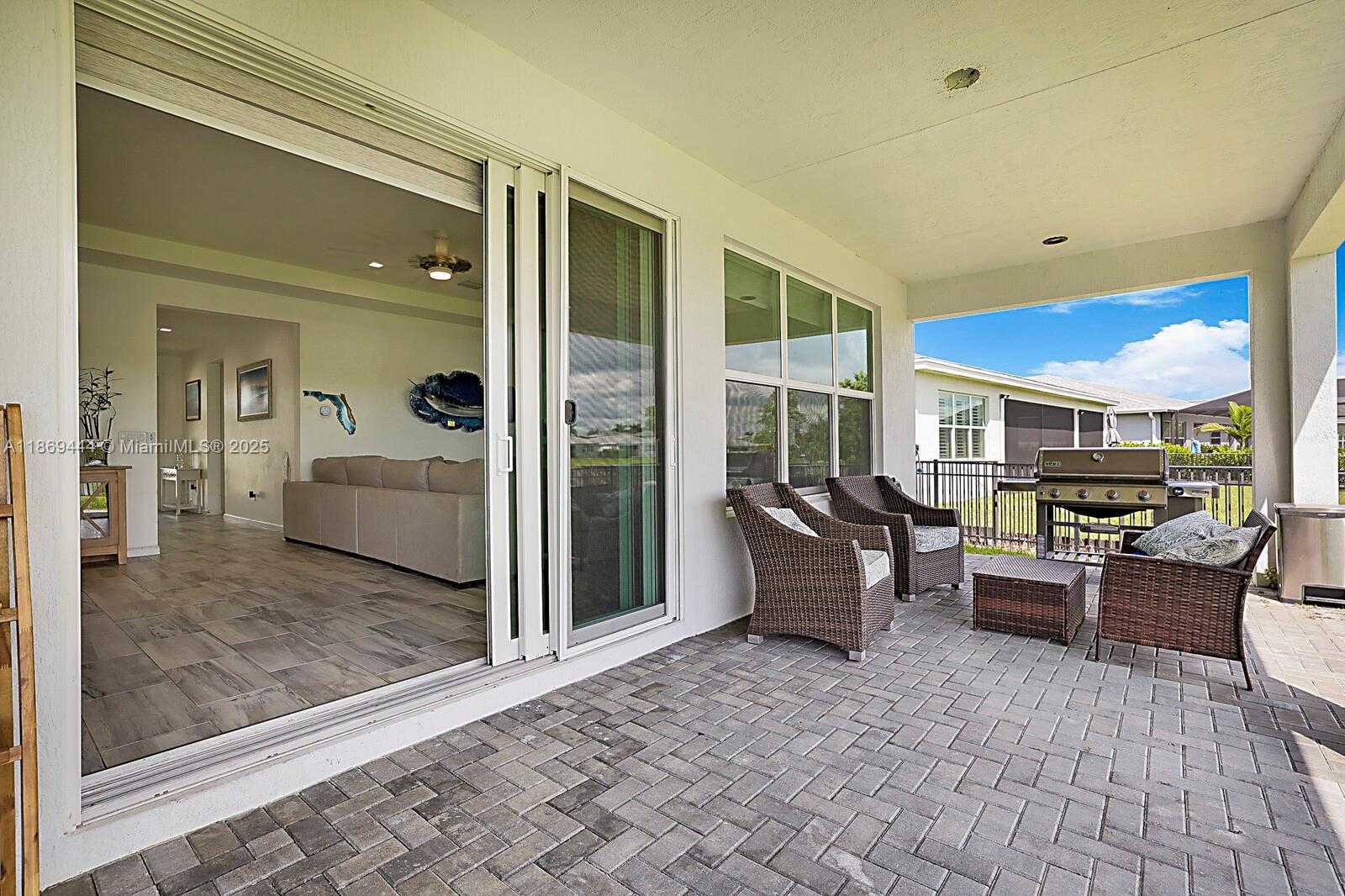 Small Image of 11428 SOUTH WEST LYRA DR, Port St. Lucie Number 30