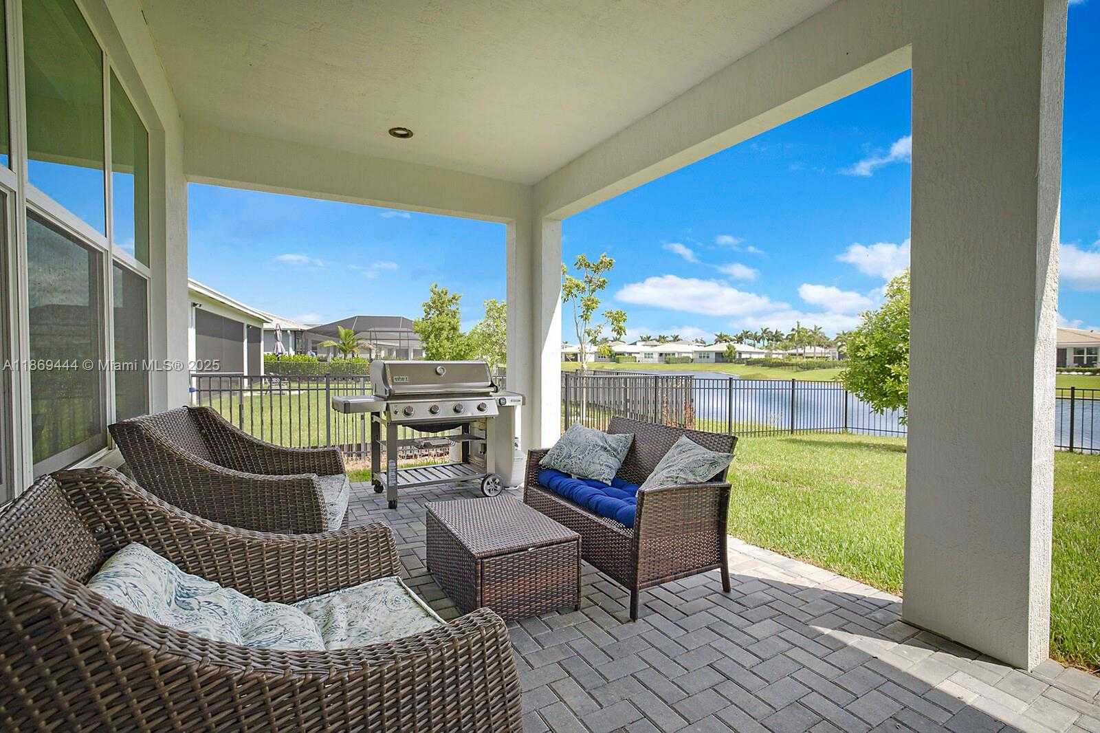Small Image of 11428 SOUTH WEST LYRA DR, Port St. Lucie Number 31