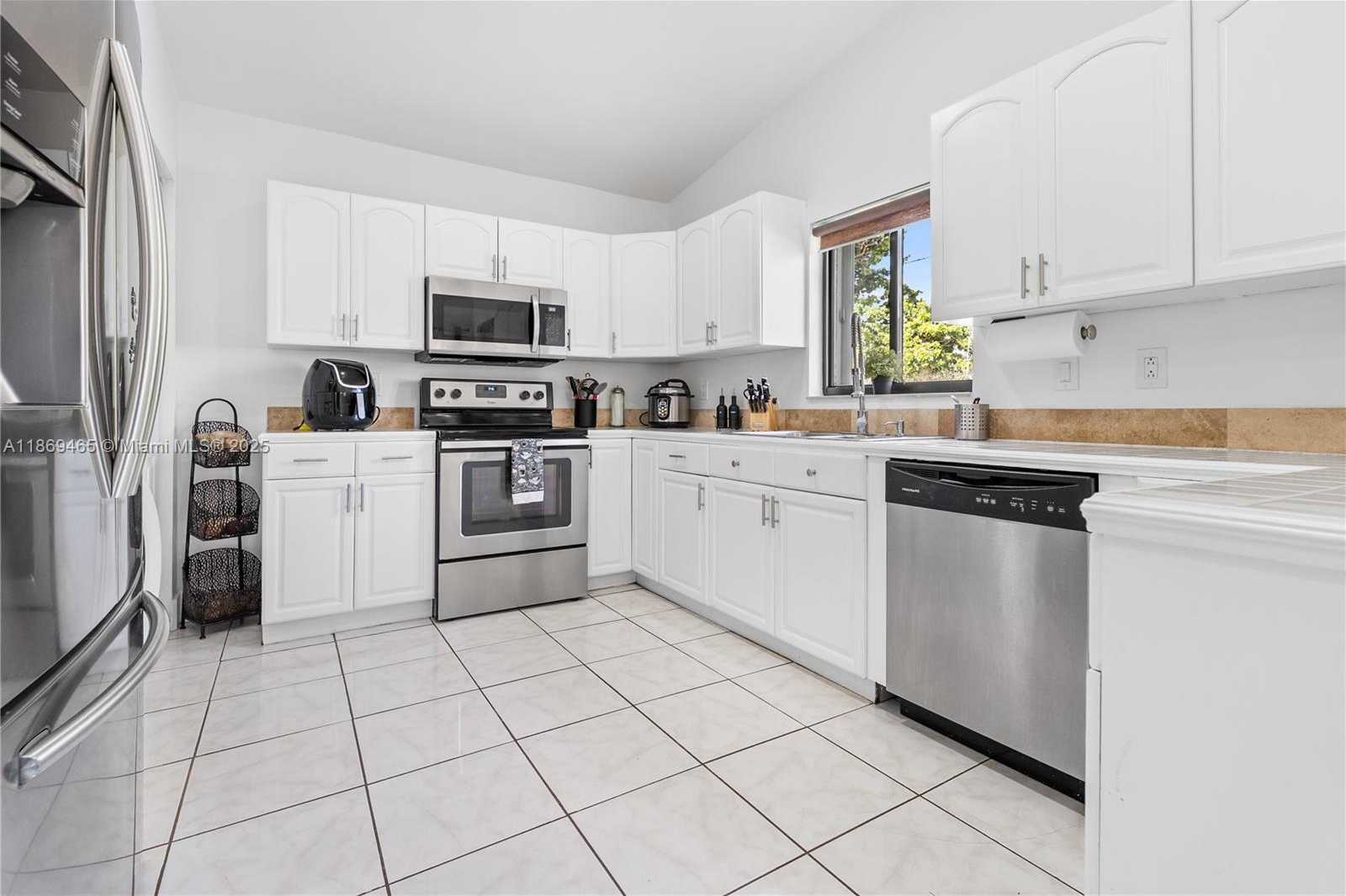 Small Image of 13648 SOUTH WEST 286TH TER, Homestead Number 24