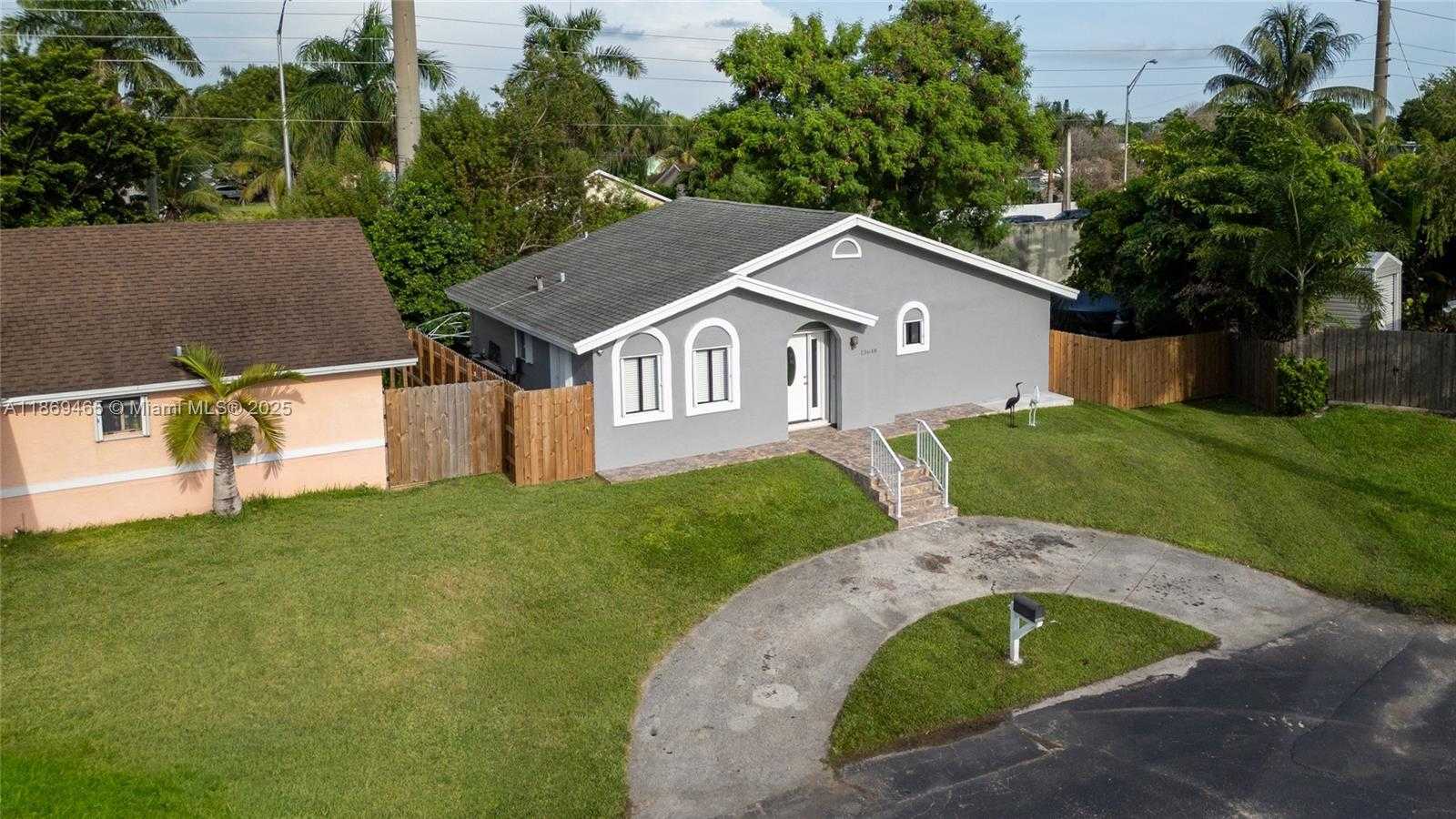 Small Image of 13648 SOUTH WEST 286TH TER, Homestead Number 3