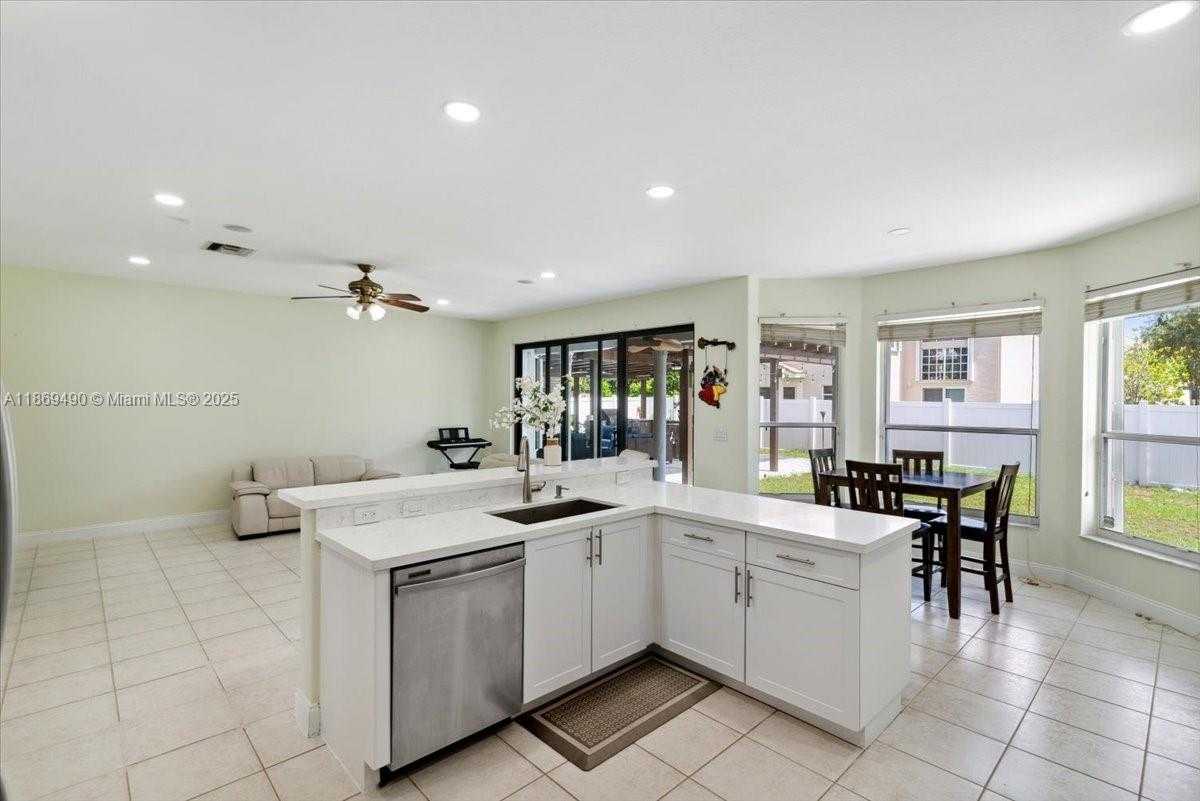 Small Image of 17956 SOUTH WEST 35TH DR, Miramar Number 17