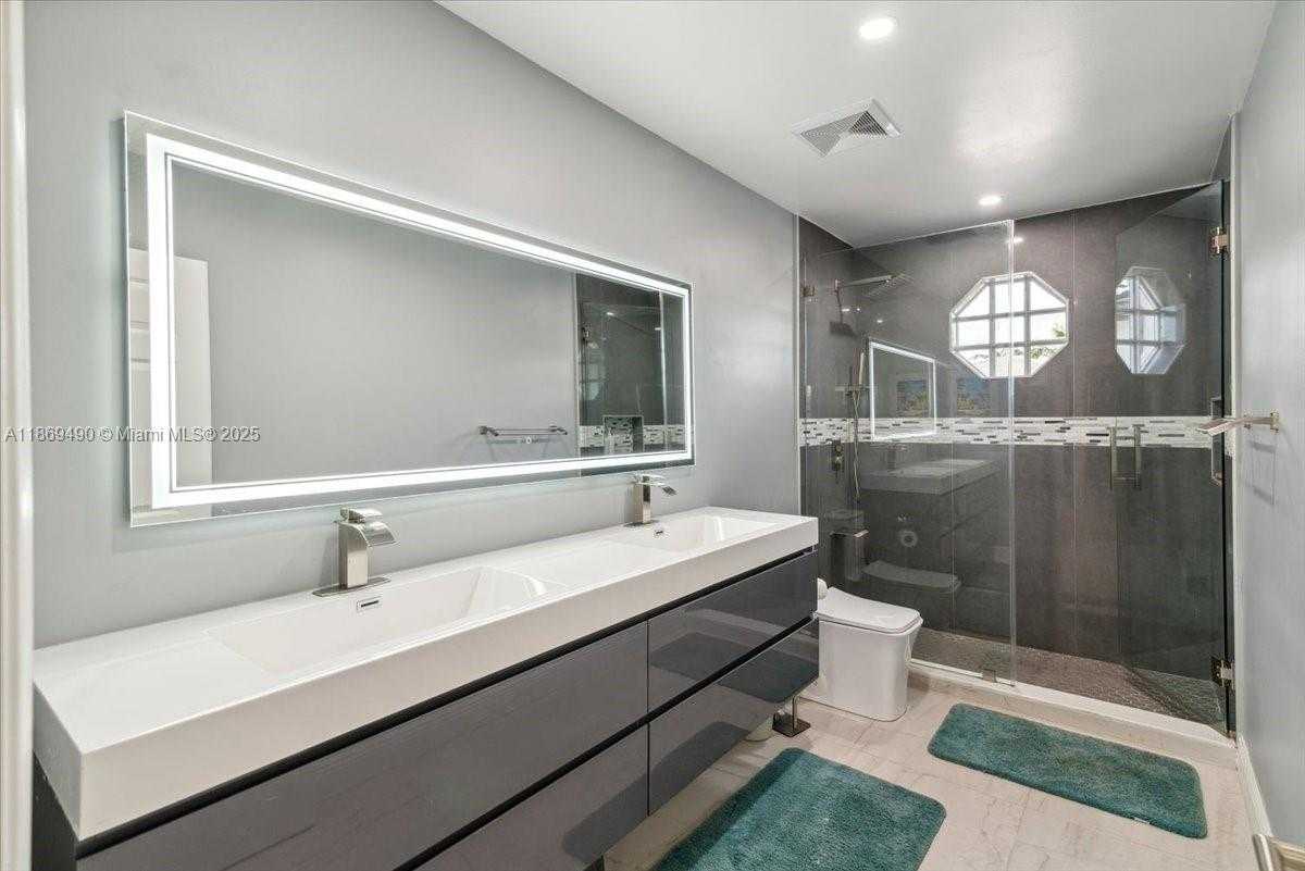 Small Image of 17956 SOUTH WEST 35TH DR, Miramar Number 36