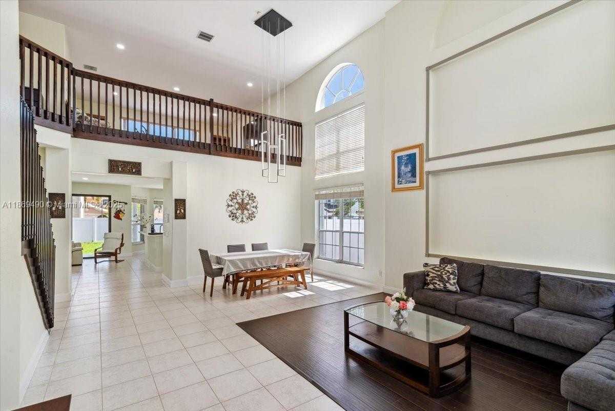 Small Image of 17956 SOUTH WEST 35TH DR, Miramar Number 4