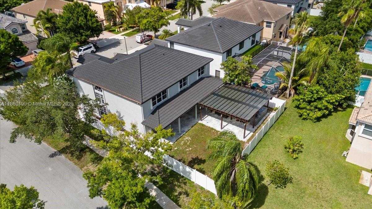 Small Image of 17956 SOUTH WEST 35TH DR, Miramar Number 53