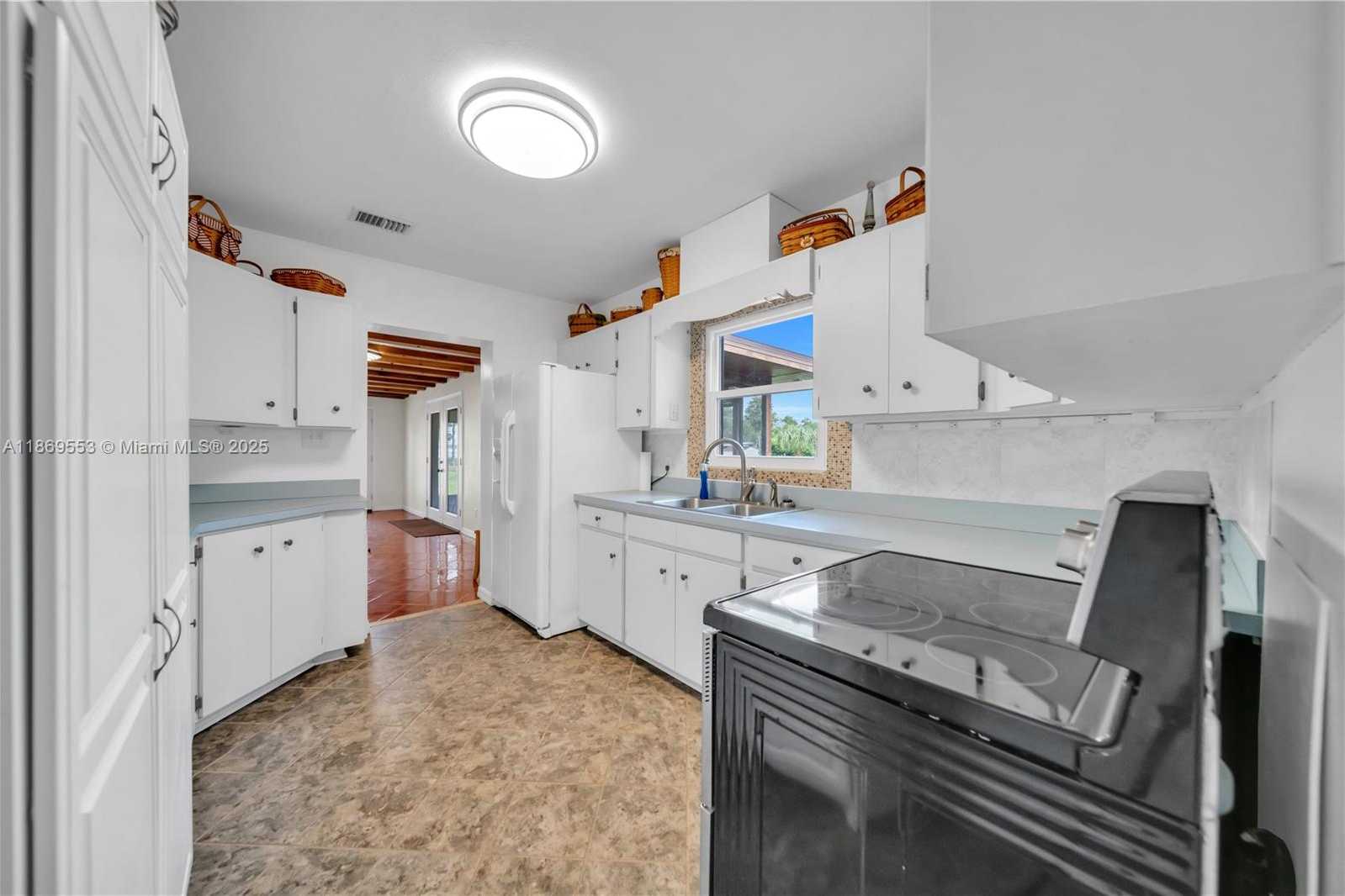 Small Image of 9431 LAKE MARION CREEK ROAD, Other City - In The State Of Florida Number 16