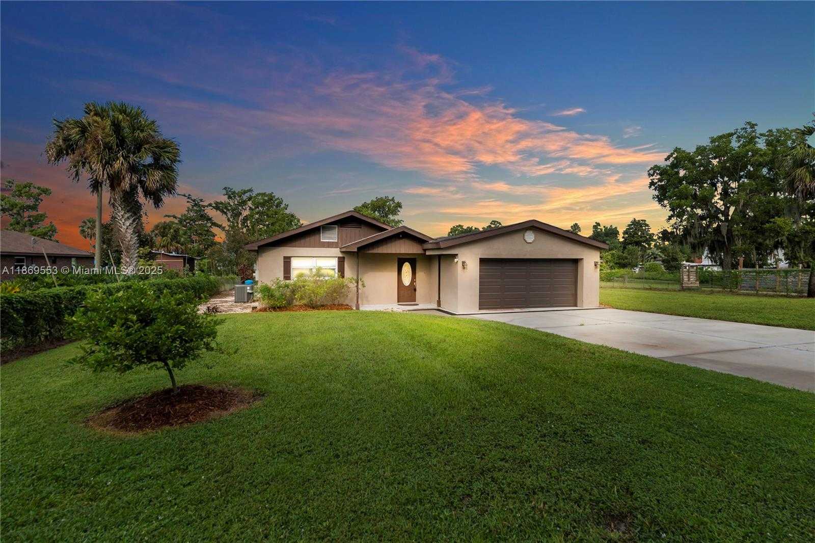 Small Image of 9431 LAKE MARION CREEK ROAD, Other City - In The State Of Florida Number 2