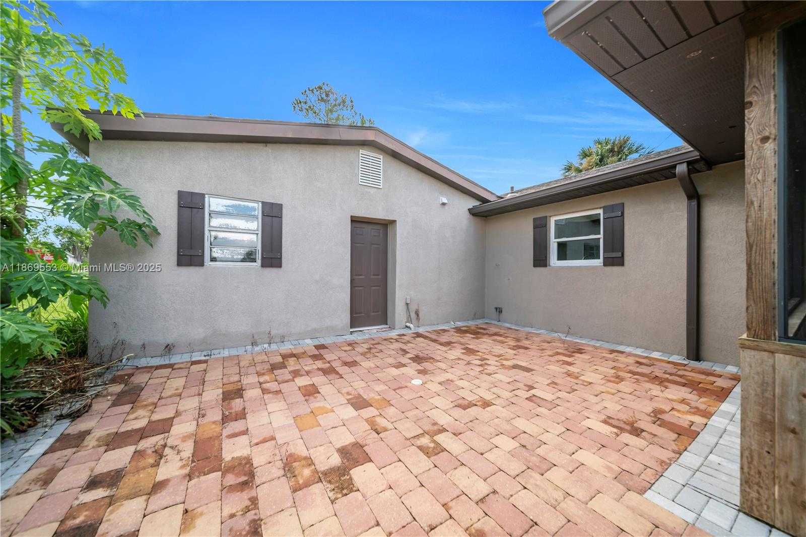 Small Image of 9431 LAKE MARION CREEK ROAD, Other City - In The State Of Florida Number 24