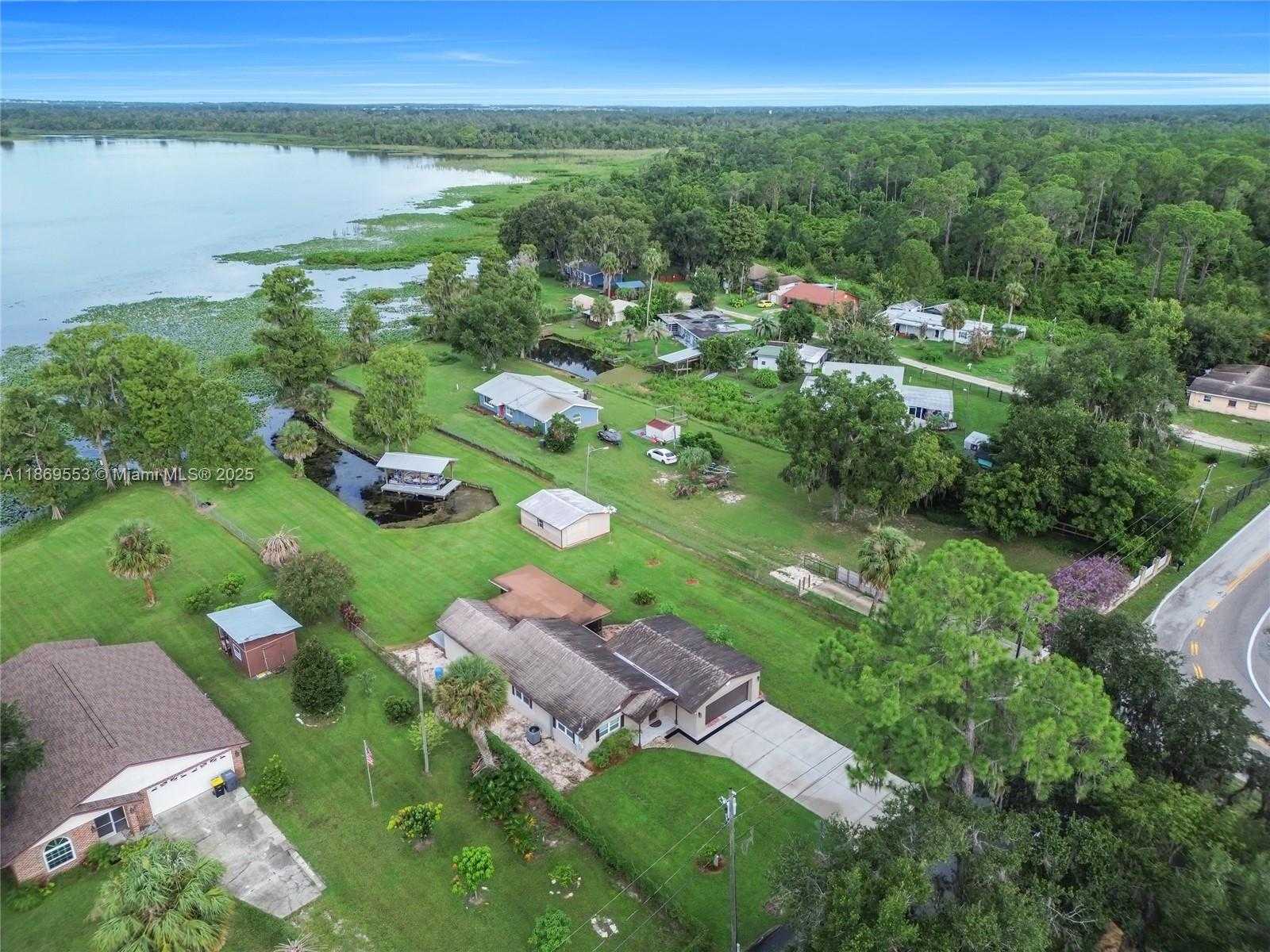 Small Image of 9431 LAKE MARION CREEK ROAD, Other City - In The State Of Florida Number 31
